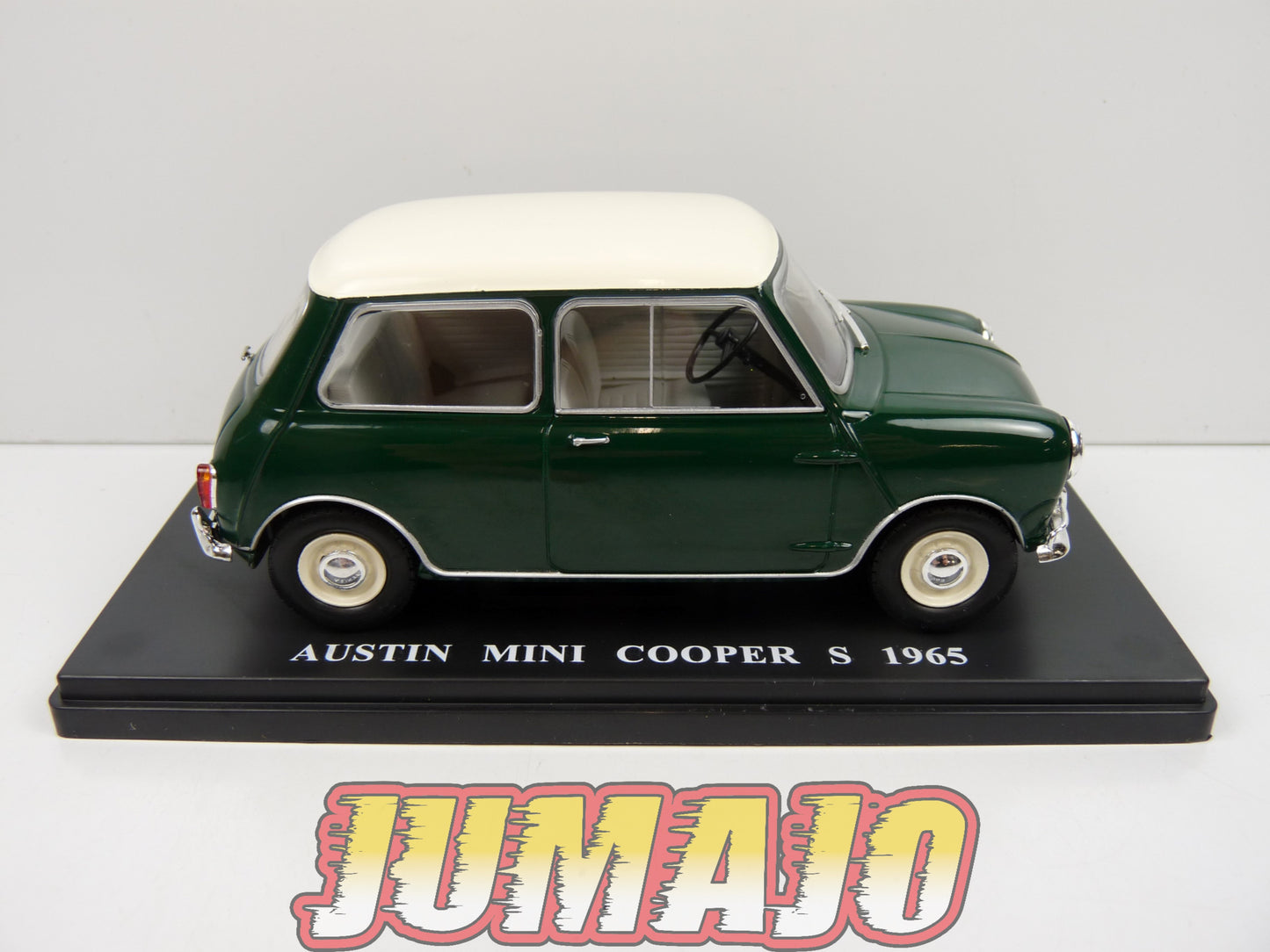 VQV31 Voiture 1/24 Hachette : AUSTIN MINI COOPER S 1965