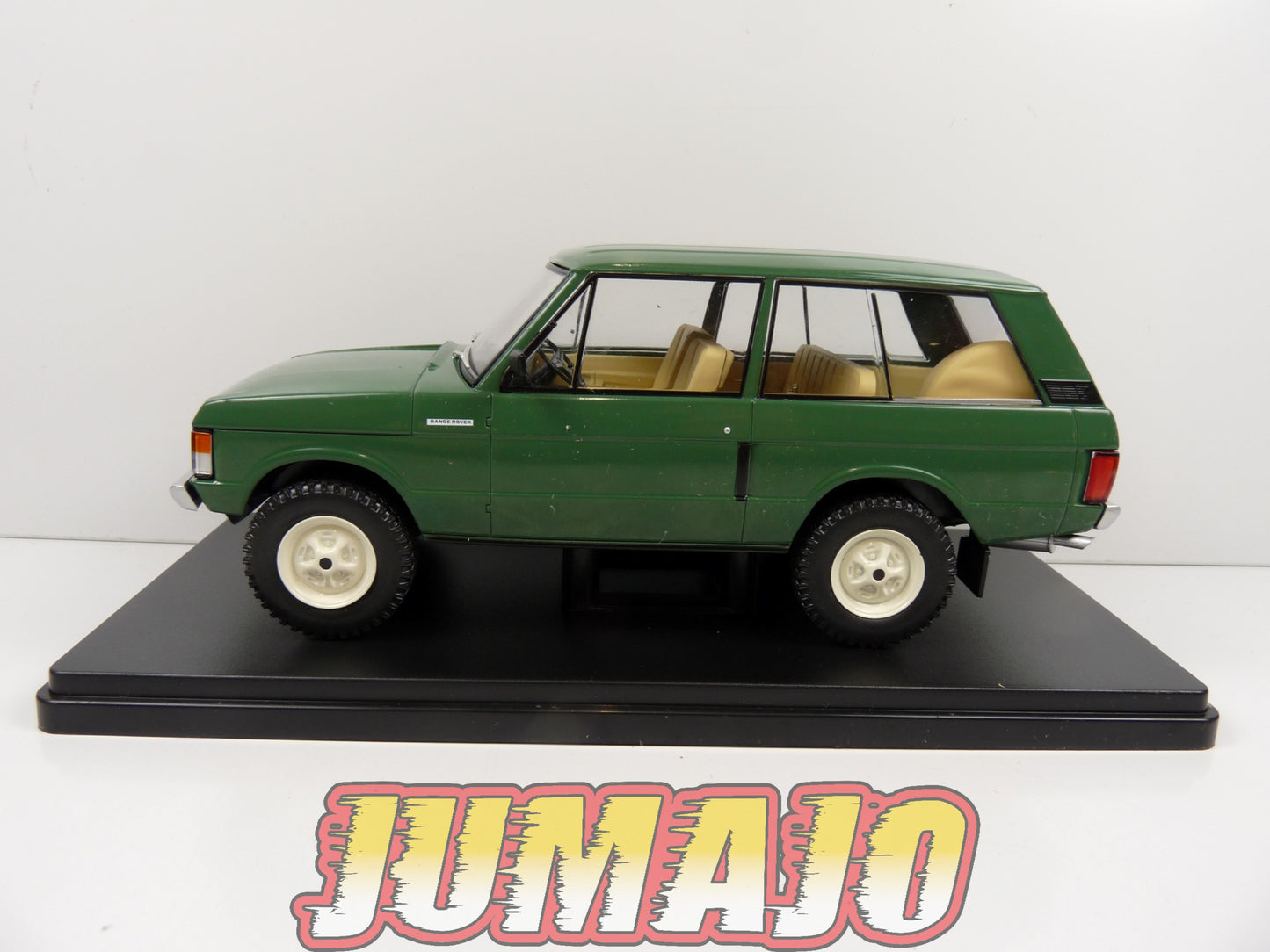 VQV34 Voiture 1/24 Hachette : RANGE ROVER 3.5 V8 1972
