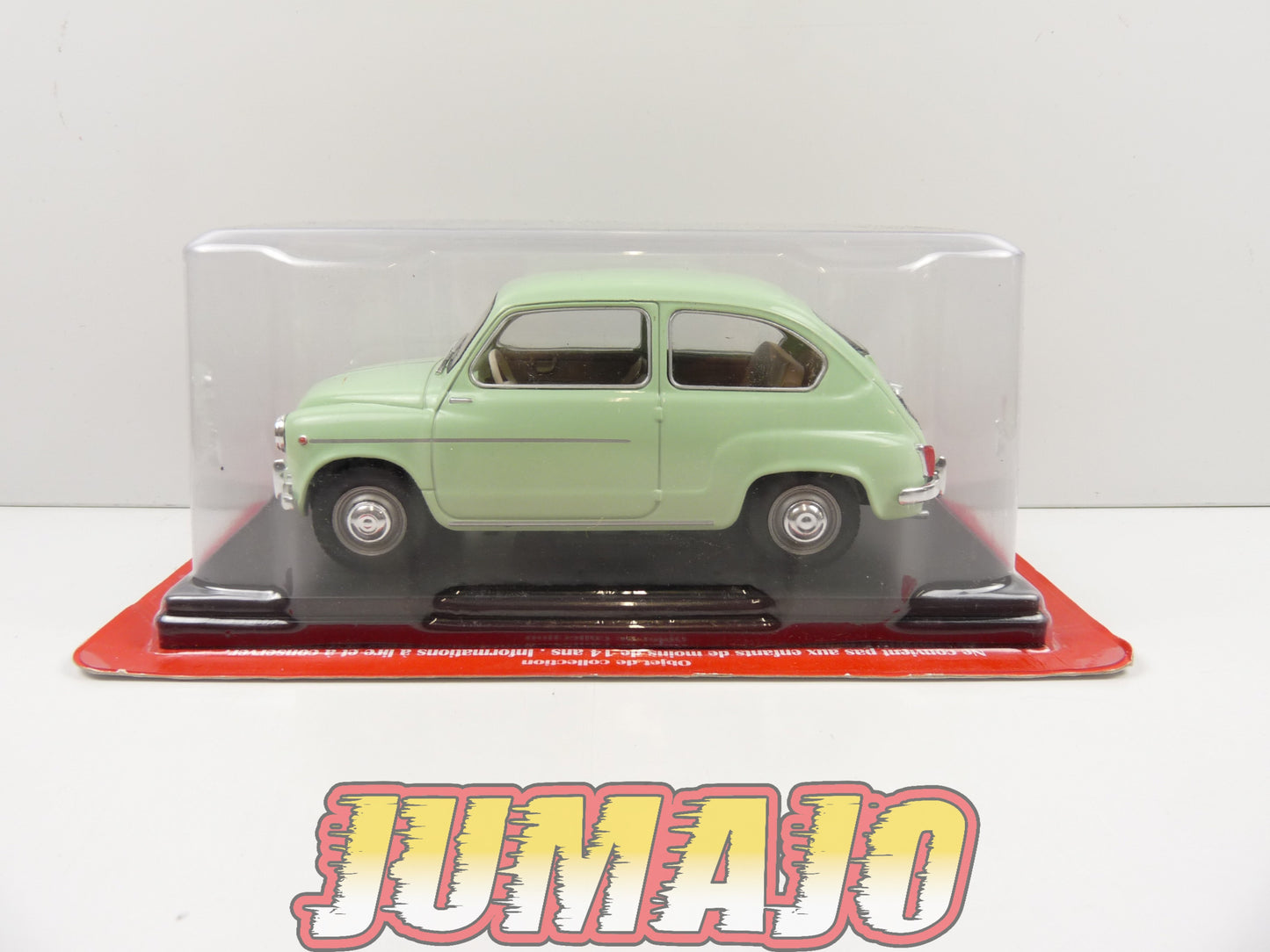 VQV66 Voiture 1/24 Hachette : SEAT 600 1965