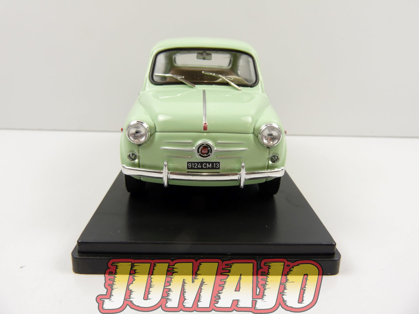 VQV66 Voiture 1/24 Hachette : SEAT 600 1965