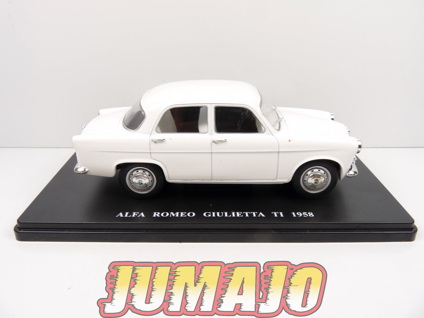 VQV76 Voiture 1/24 Hachette : ALFA ROMEO Giulietta TI 1958