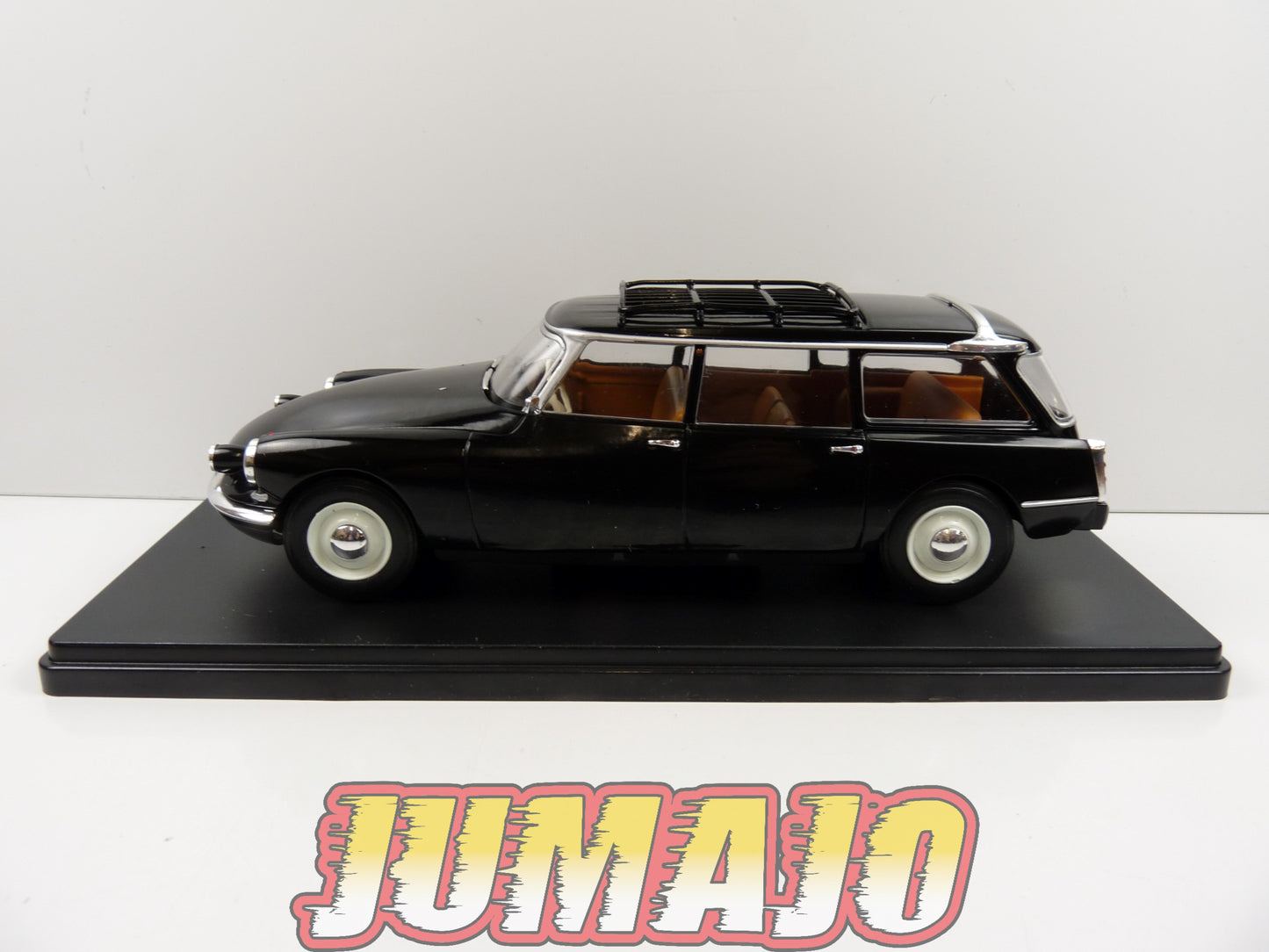 VQV84 Voiture 1/24 Hachette : CITROËN ID 19 Break 1957