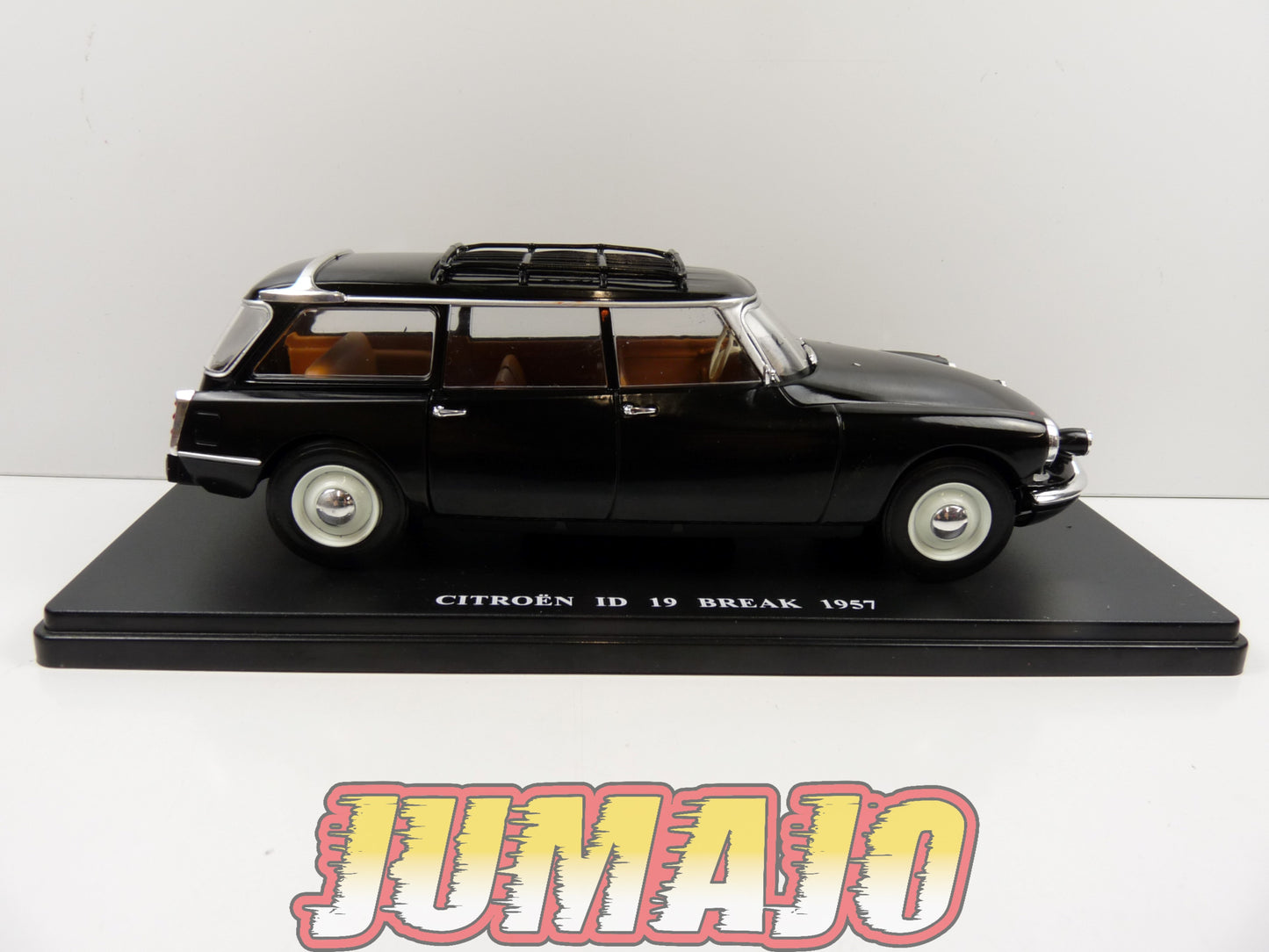 VQV84 Voiture 1/24 Hachette : CITROËN ID 19 Break 1957