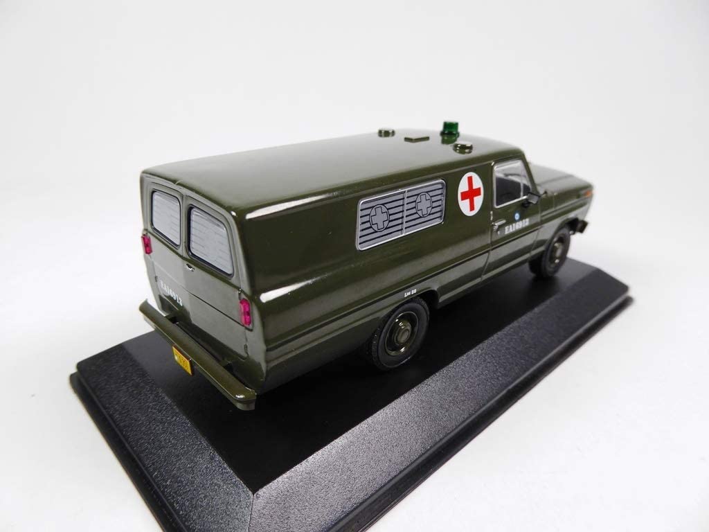 LOT 2 1/43 SALVAT Vehiculos Inolv. Servicios: Ford F-100 et F-150