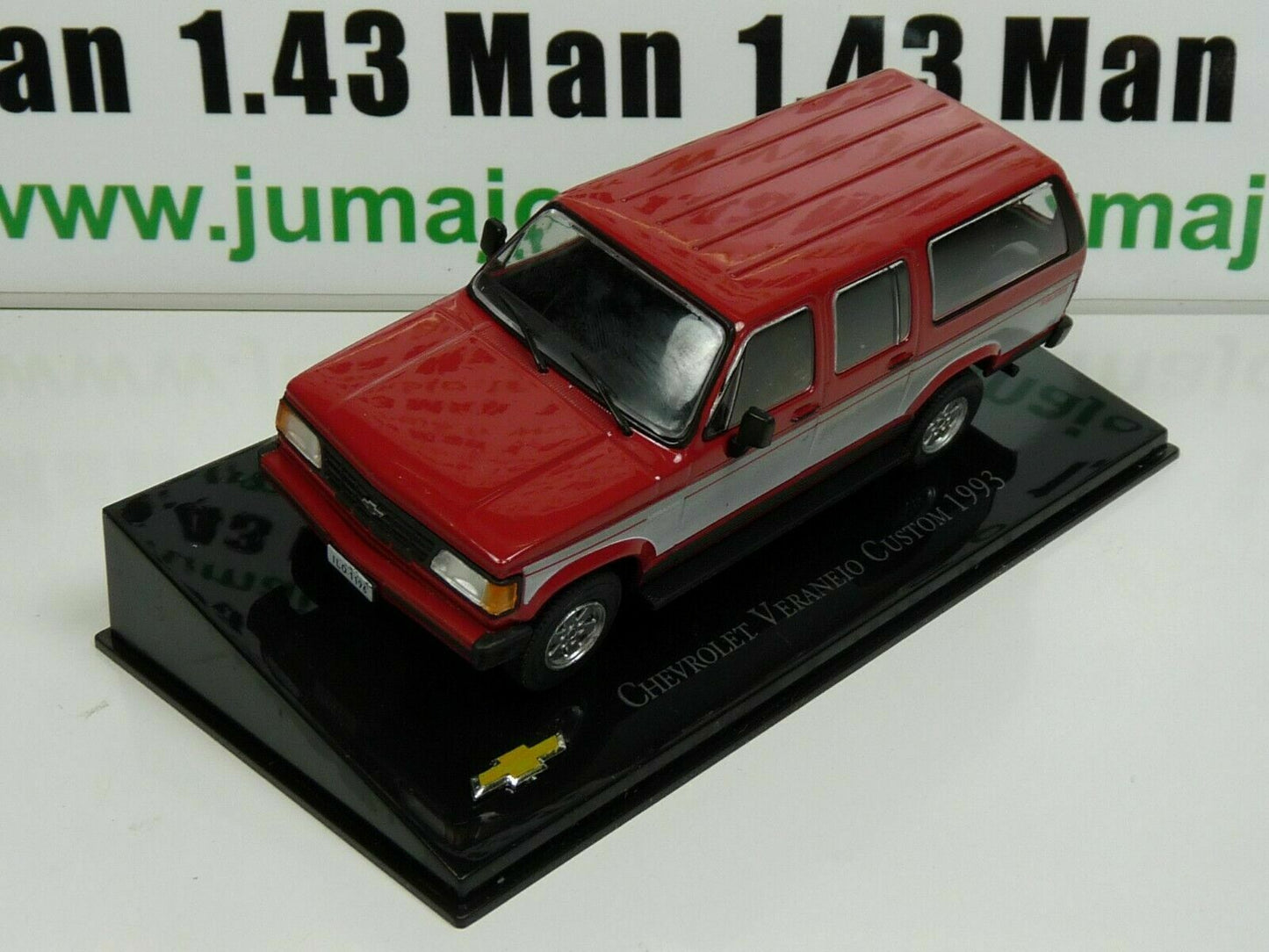 CVT36 voiture 1/43 IXO Salvat BRESIL CHEVROLET : Veraneio Custom 1993