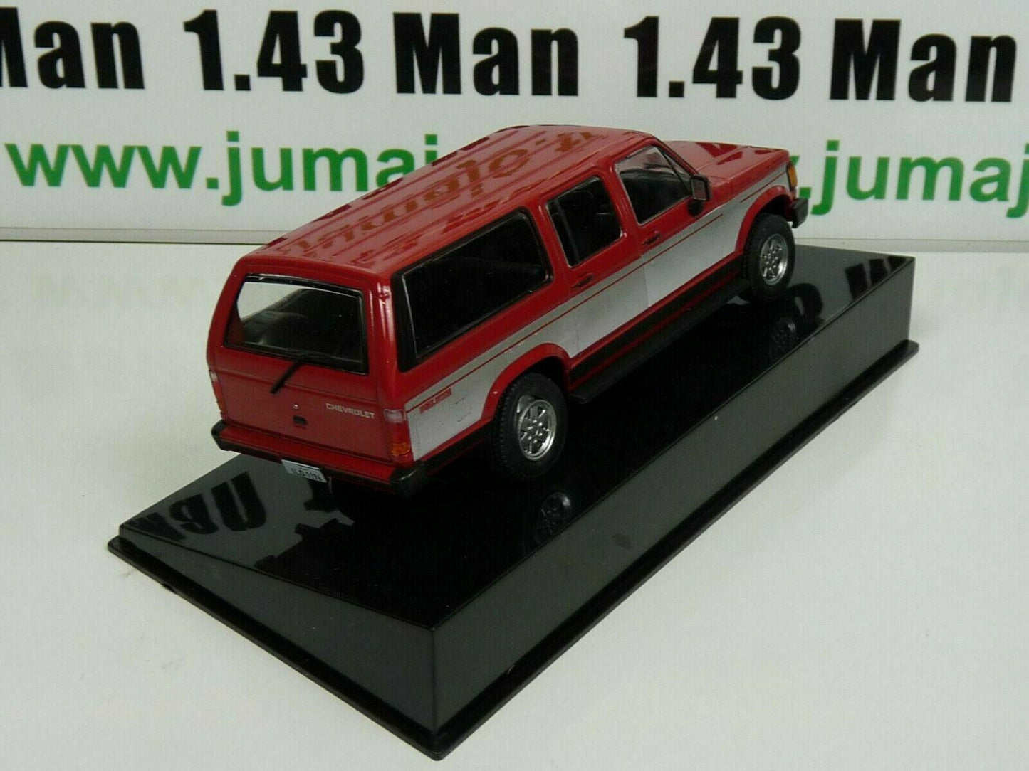 CVT36 voiture 1/43 IXO Salvat BRESIL CHEVROLET : Veraneio Custom 1993