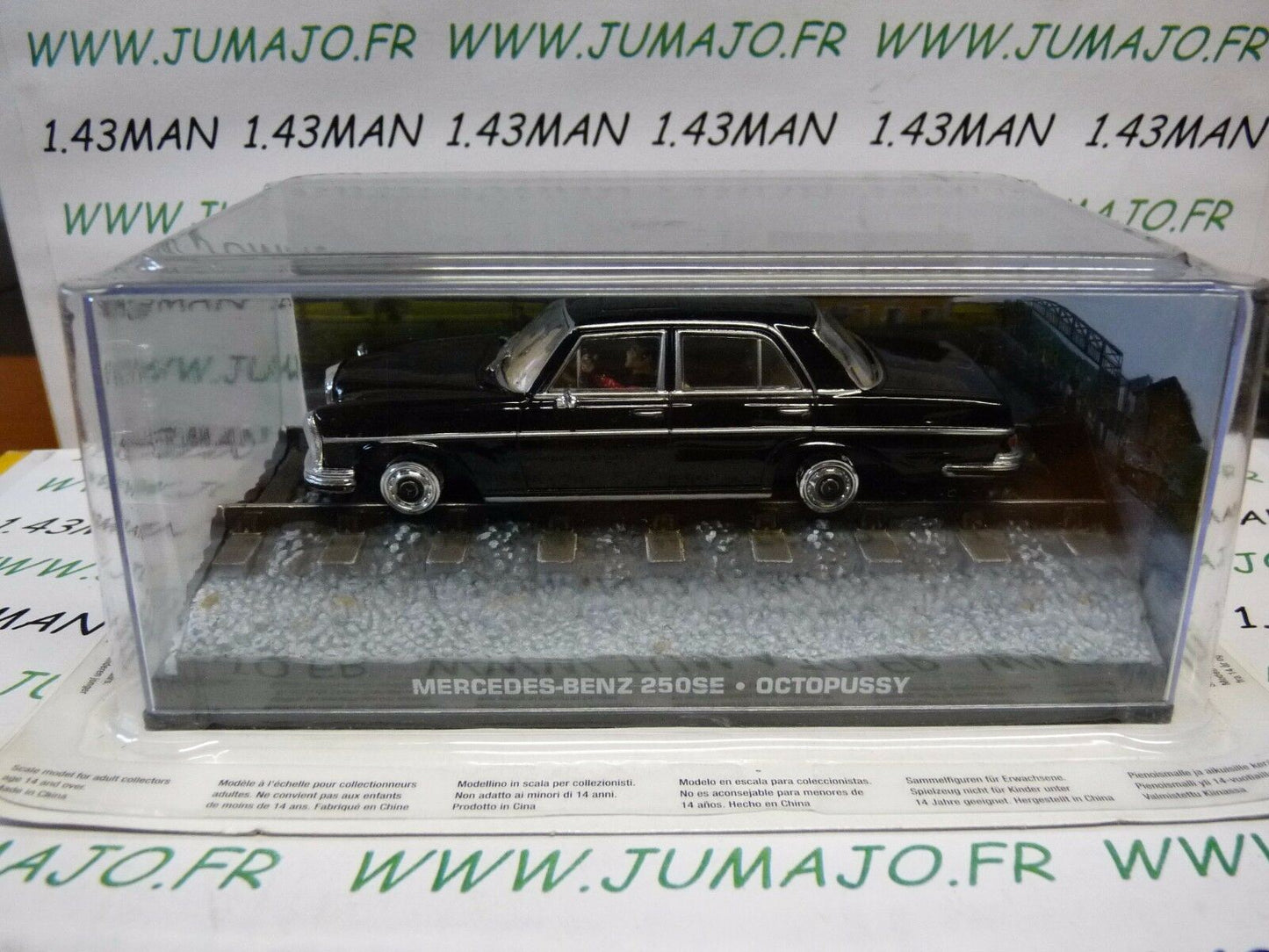 JB22 voiture 1/43 IXO 007 JAMES BOND : Mercedes benz 250SE Octopussy rail