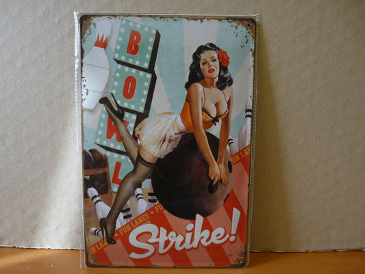 PB81 PLAQUES TOLEE vintage 20 X 30 cm : PIN'UP bowling STRIKE