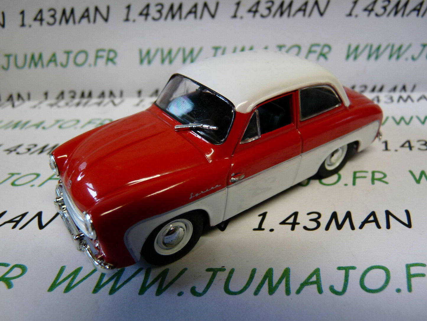 PL202 Voiture 1/43 IXO IST DeAgostini POLOGNE : SYRENA 100 (FSO)