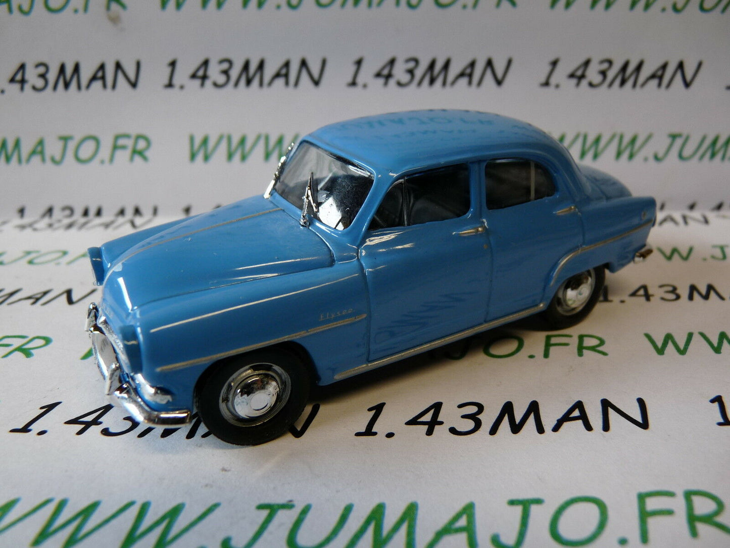 PL207 Voiture 1/43 IXO IST DeAgostini POLOGNE : SIMCA Aronde 1300 A90