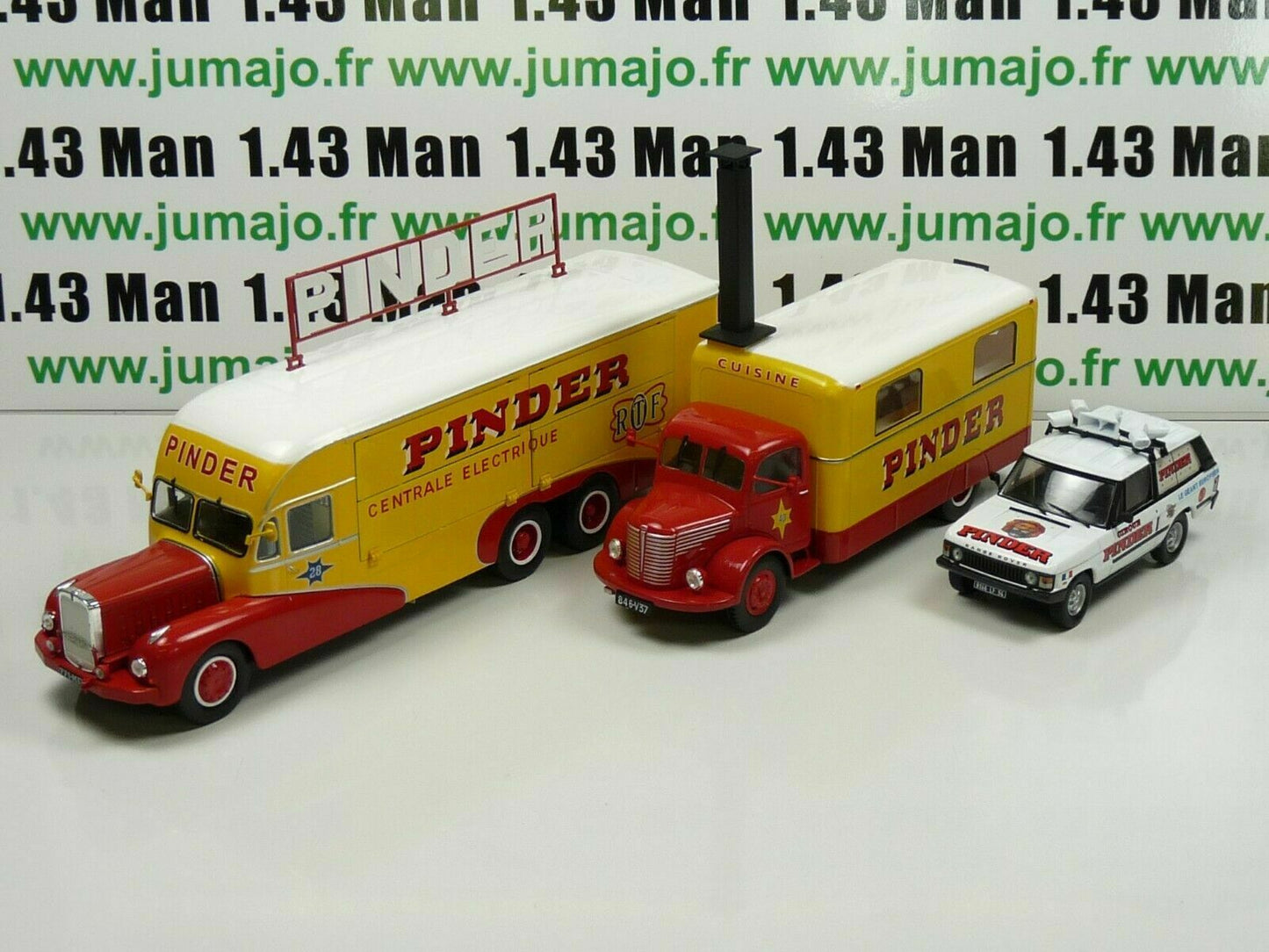 LOT 3 Camions 1/43 CIRQUE PINDER IXO : BERNARD + UNIC ZU51 + Range Rover