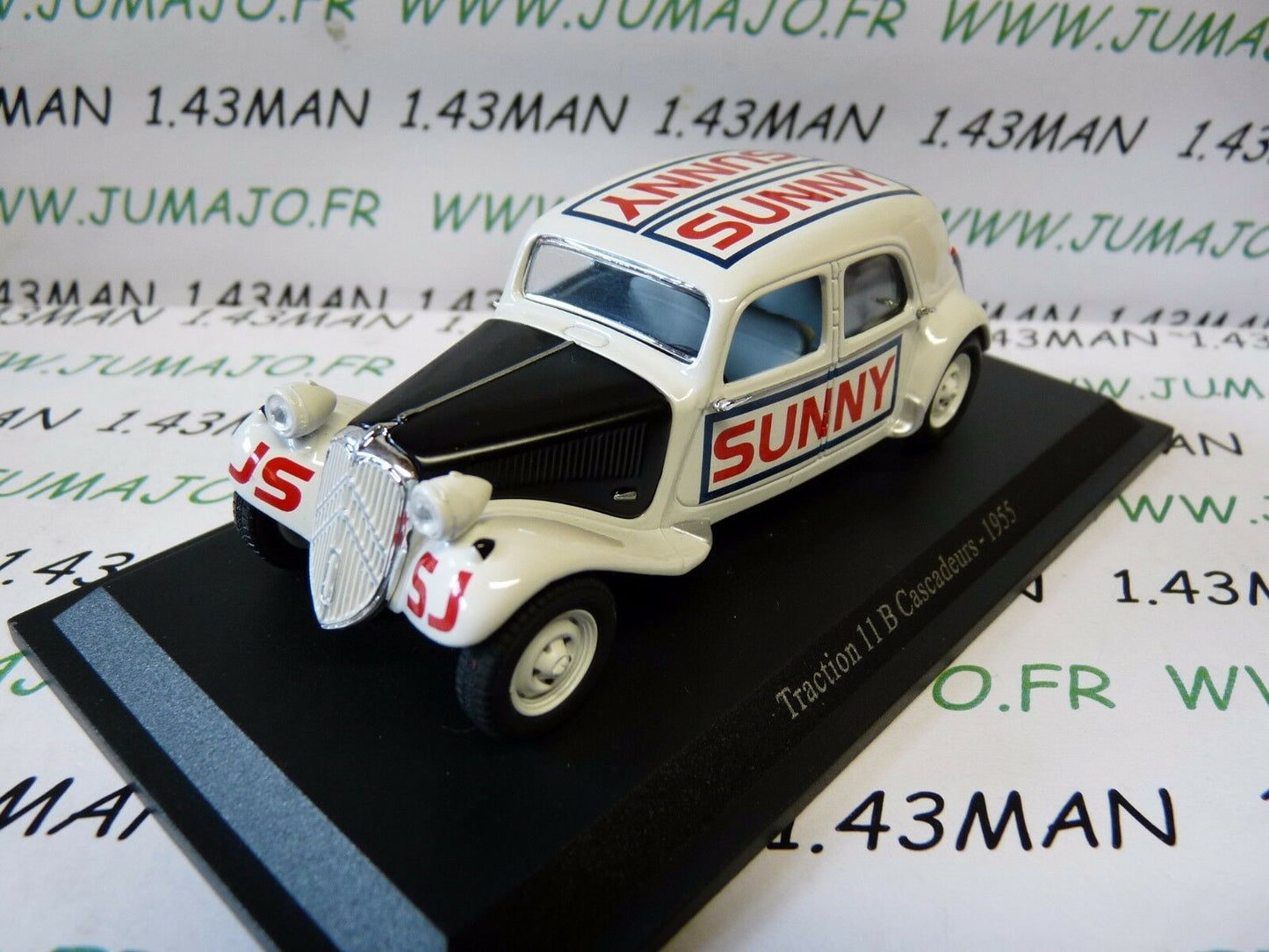 TRA42 voiture 1/43 atlas traction NOREV : traction 11 B cascadeurs 1955 sunny