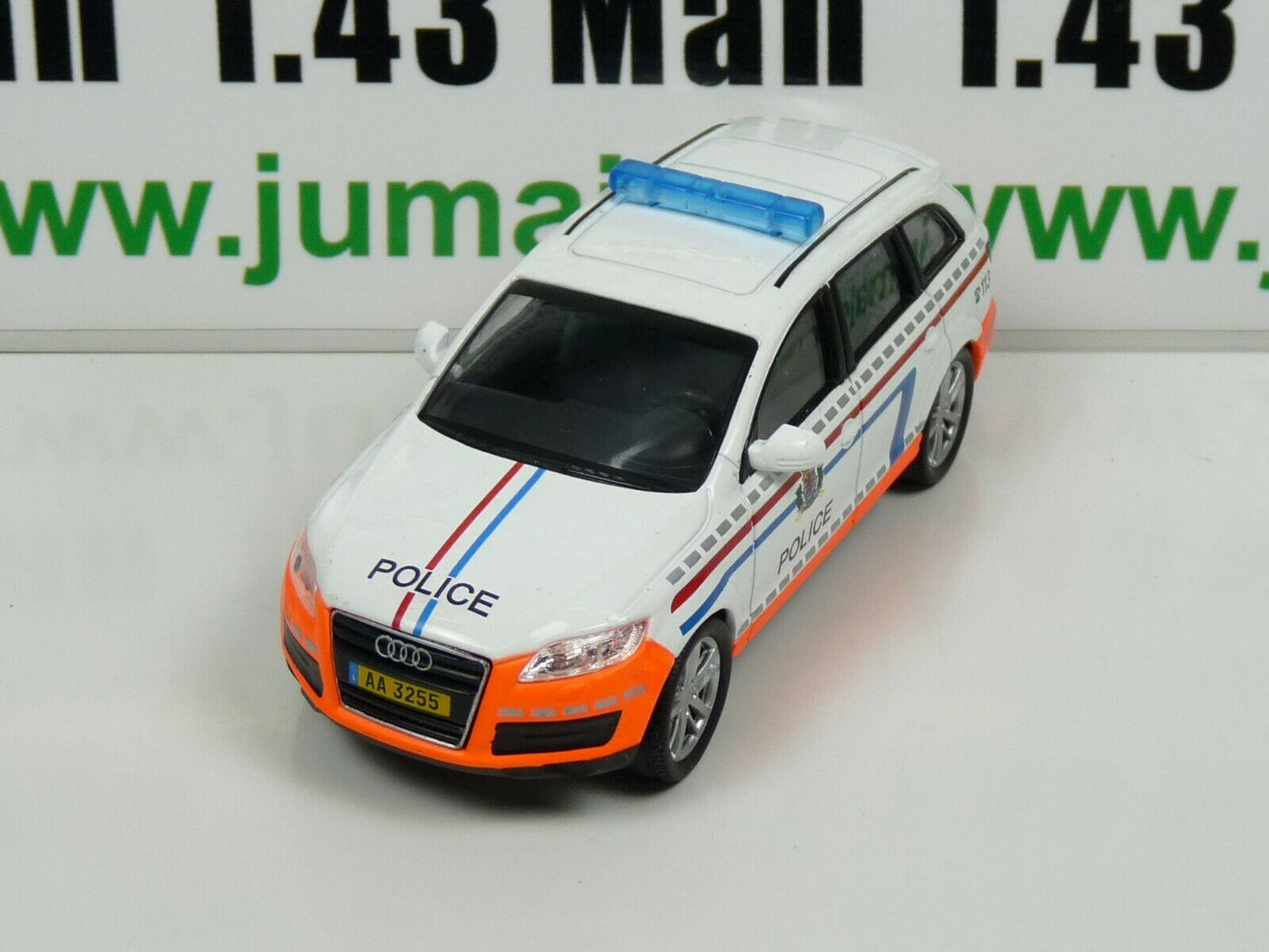 PM32 1/43 IST deAgostini Police du Monde : AUDI Q7 Luxembourg