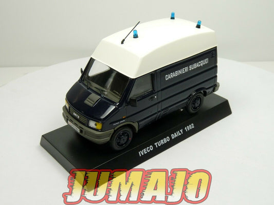 CR32 voiture POLICE 1/43 CARABINIERI : IVECO Turbo Daily 1992