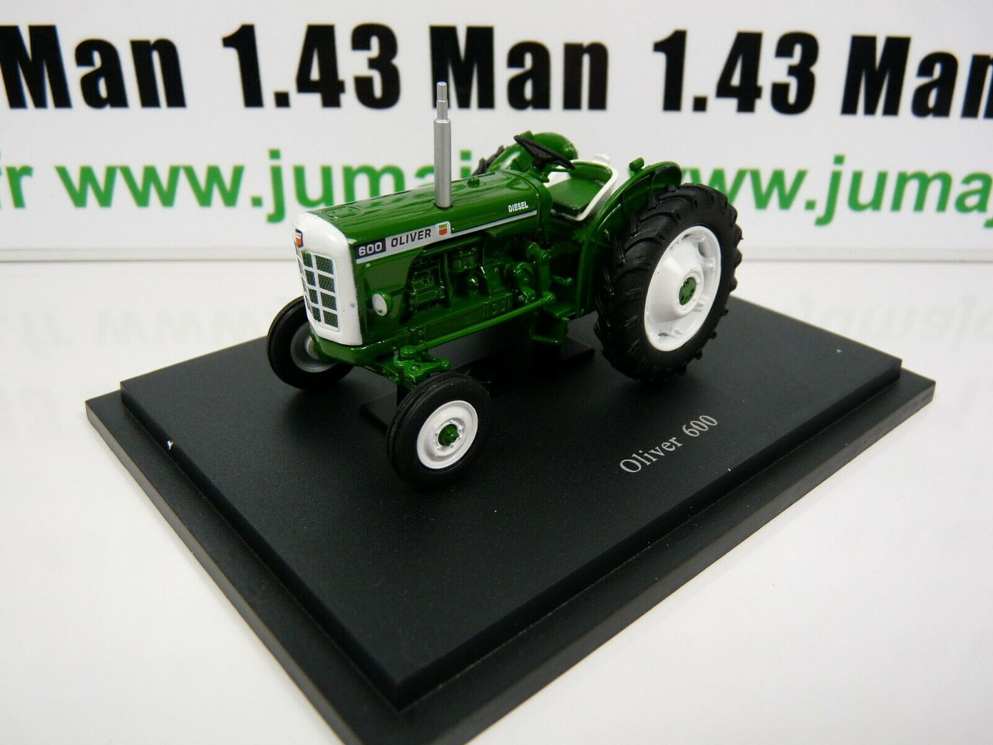TR81Z Tracteur 1/43 universal Hobbies : OLIVER 600