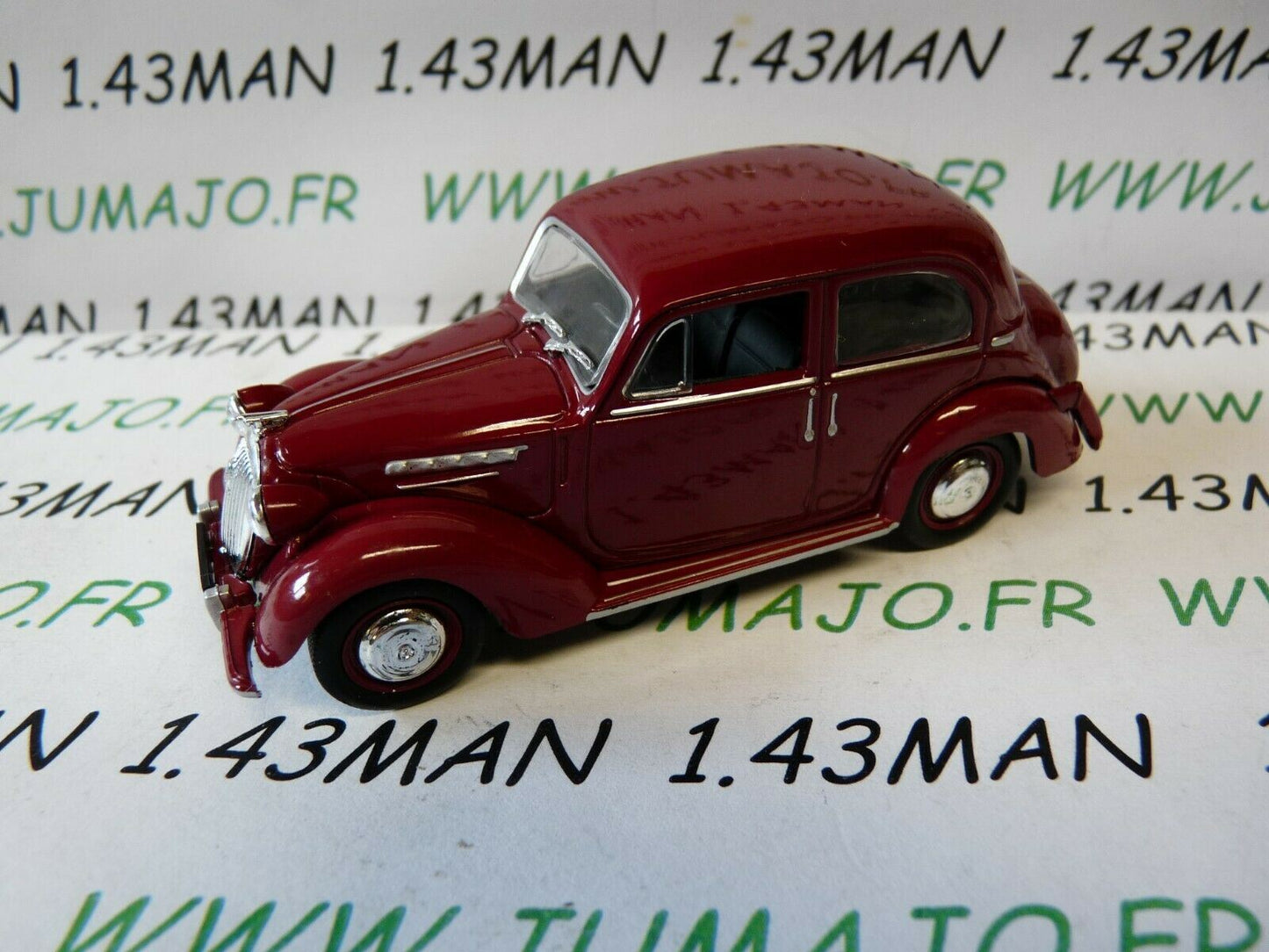 PL31 Voiture 1/43 IXO IST DeAgostini POLOGNE : SIMCA 8
