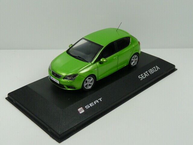 SEA27 Voiture 1/43 SEAT dealer models FISCHER : Ibiza 5 portes