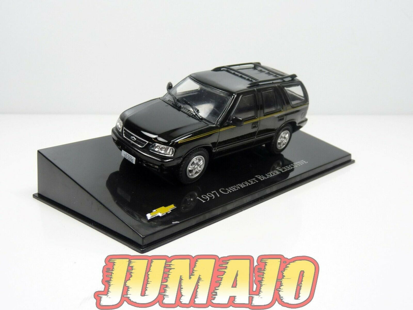 CVT52 voiture 1/43 IXO Salvat BRESIL CHEVROLET : 4X4 BLAZER EXECUTIVE 1997