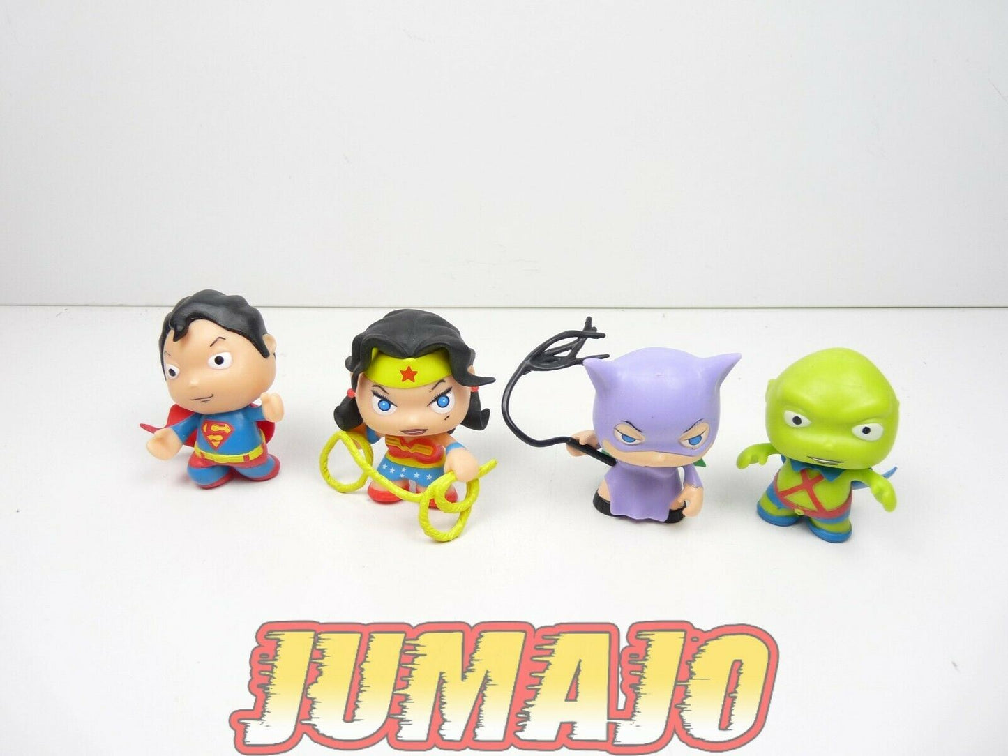 FIG47 lot 4 figurines PVC BABY super heroes : Catwoman Superman wonder woman 5cm