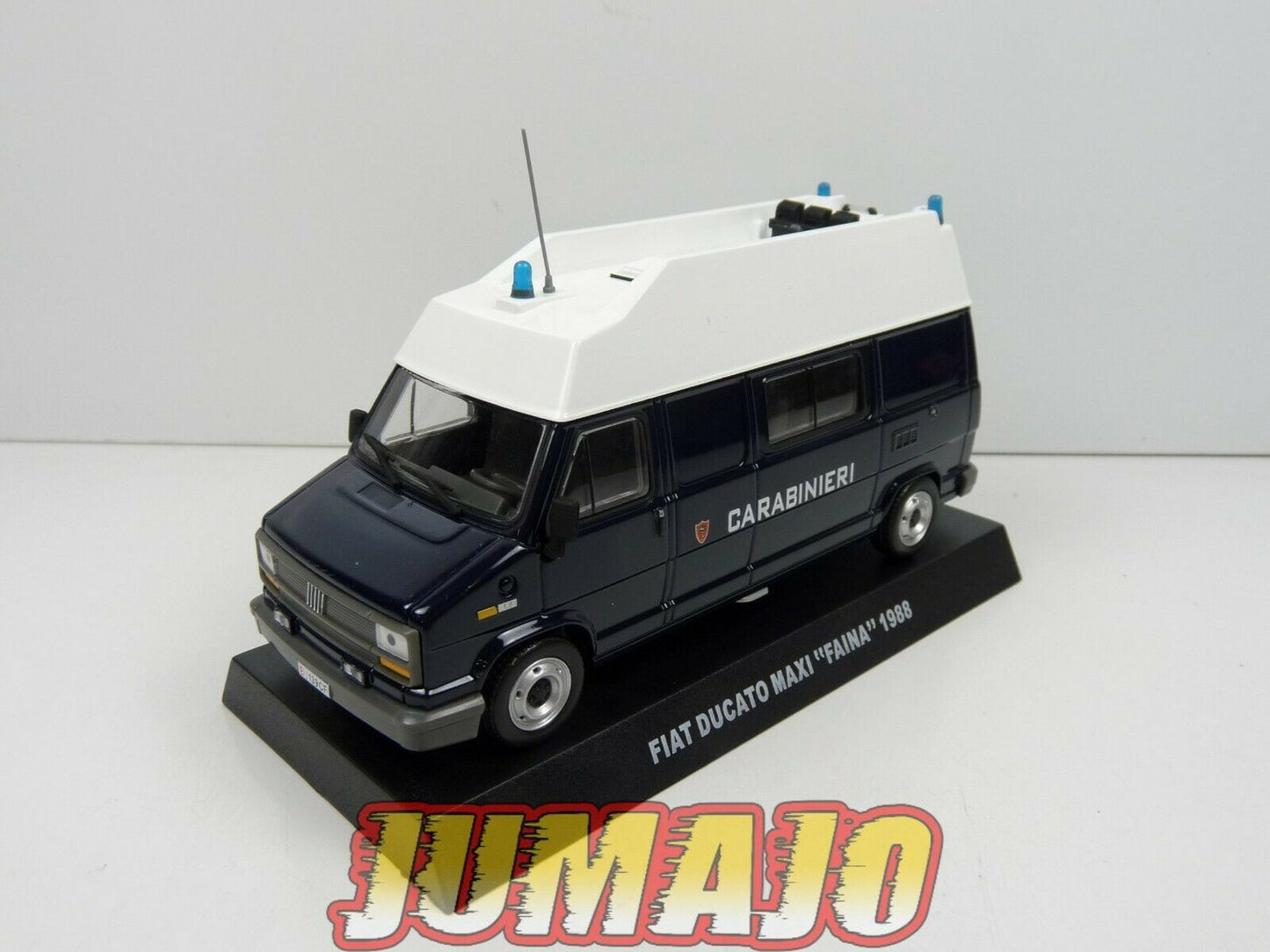 CR18 voiture 1/43 DeAGOSTINI CARABINIERI : FIAT DUCATO MAXI Faina 1988
