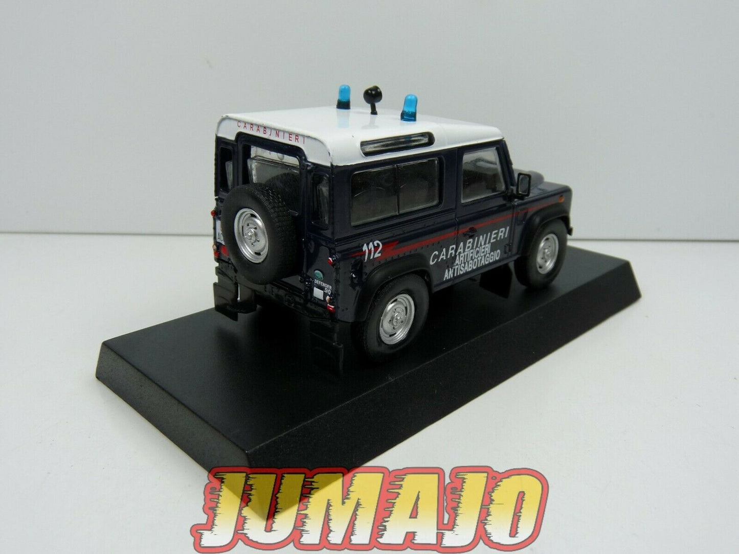 CR3 voiture 1/43 CARABINIERI : LAND ROVER DEFENDER 90 Artificieri 1995