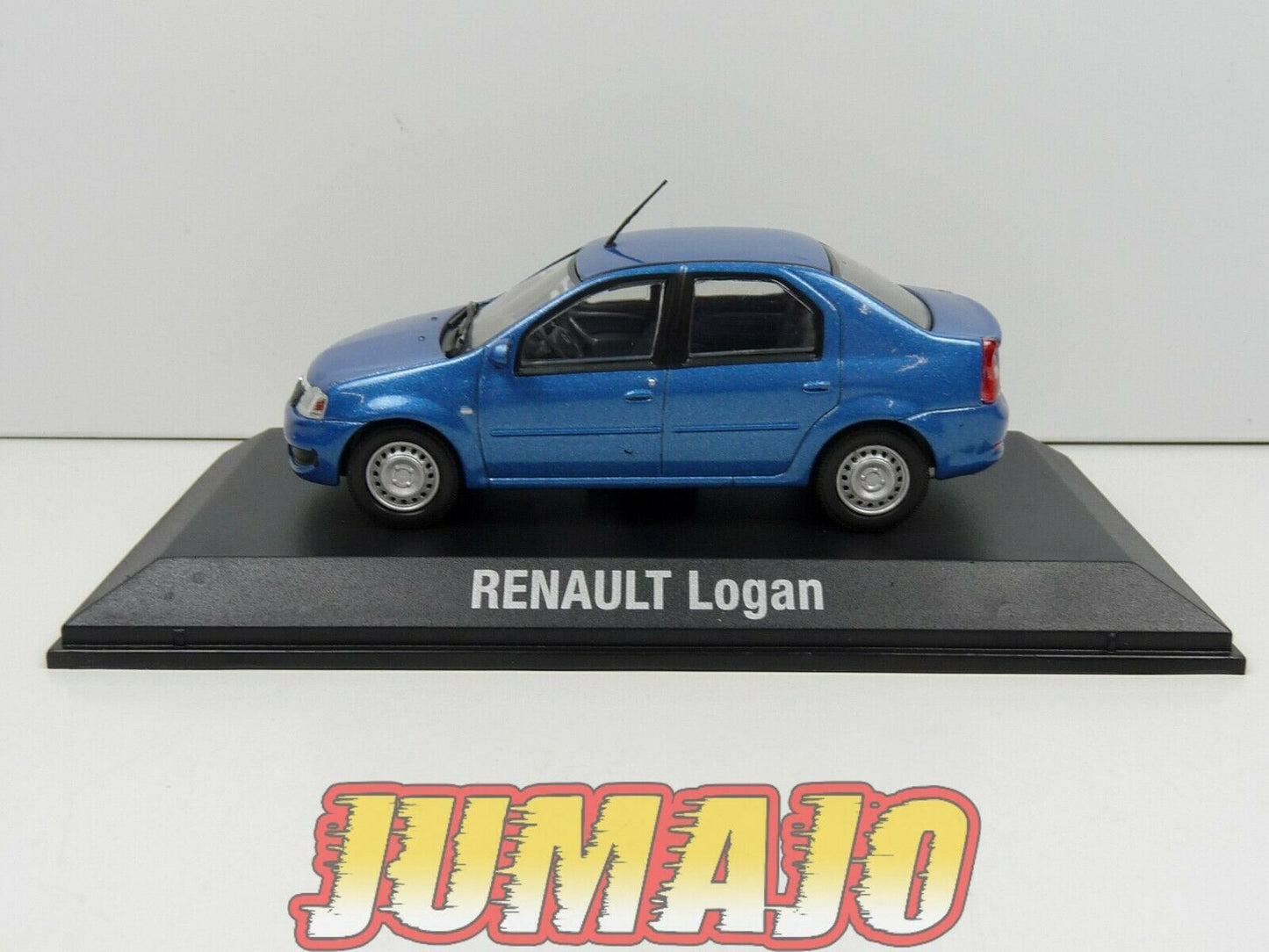 REN28 Voiture 1/43 NOREV : RENAULT Logan 2005