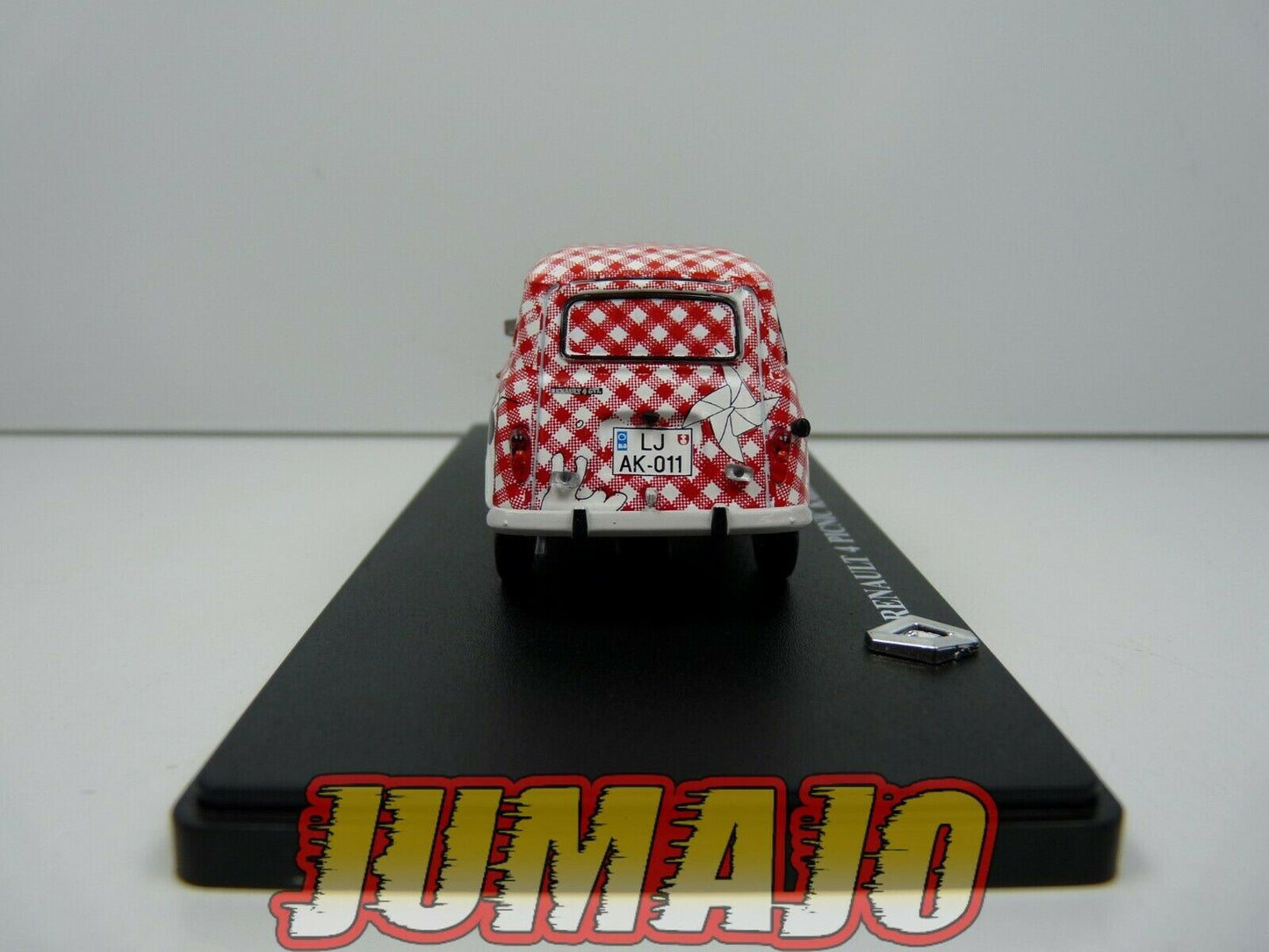 R4L52 Passion RENAULT 4 L 1/43 : 4 GTL Picnic Kartrca Slovénie 1982