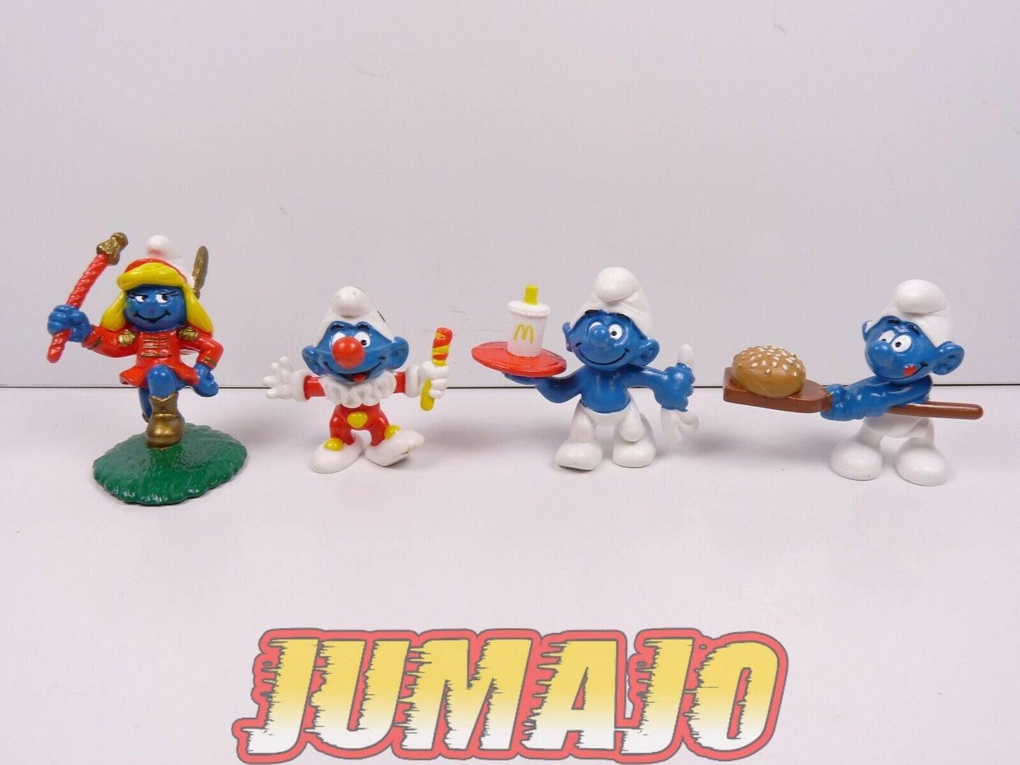 FIG9b lot 4 figurines PVC Schleich Schtroumpf schlumpe smurf McDonald's burger