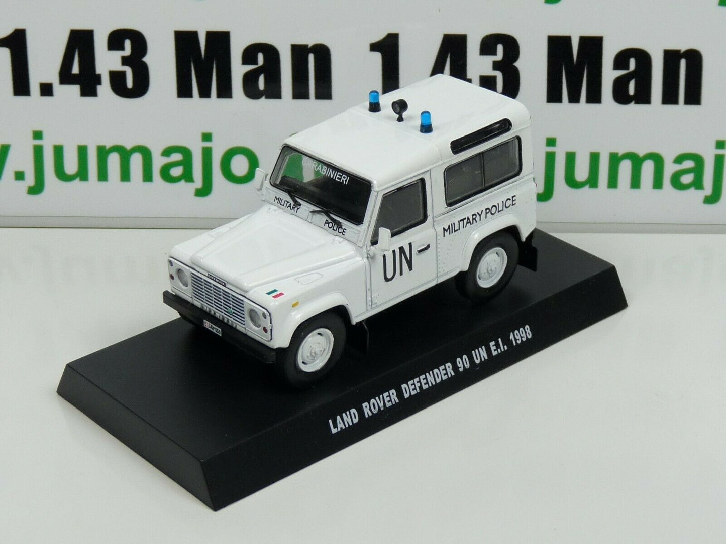 CR24 VOITURE 1/43 IXO déagostini ITALIE : LAND ROVER defender 90 1998 ONU UN
