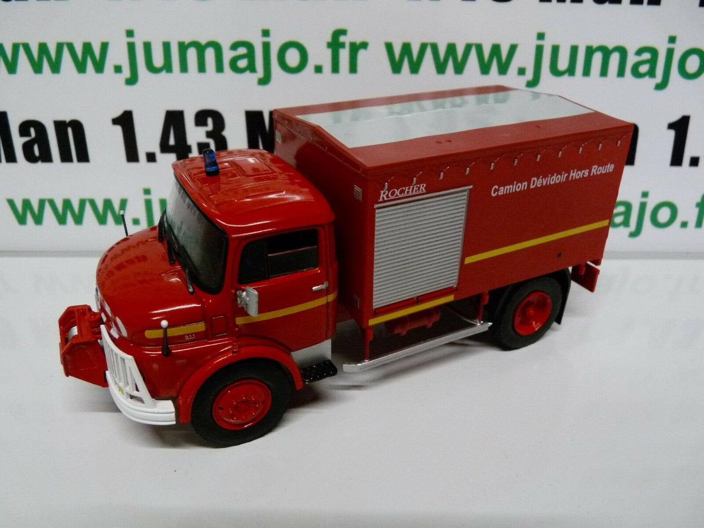 CPF73 Camion 1/43 Hachette IXO Pompiers : MERCEDES LAF 911 Dévidoir automobile Rocher