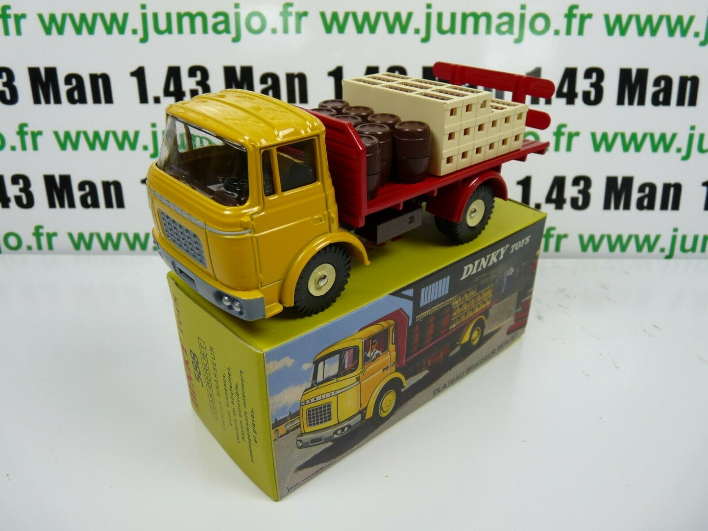 DT80 Voiture réédition DINKY TOYS atlas : 588 Plateau Brasseur GAK Berliet UK