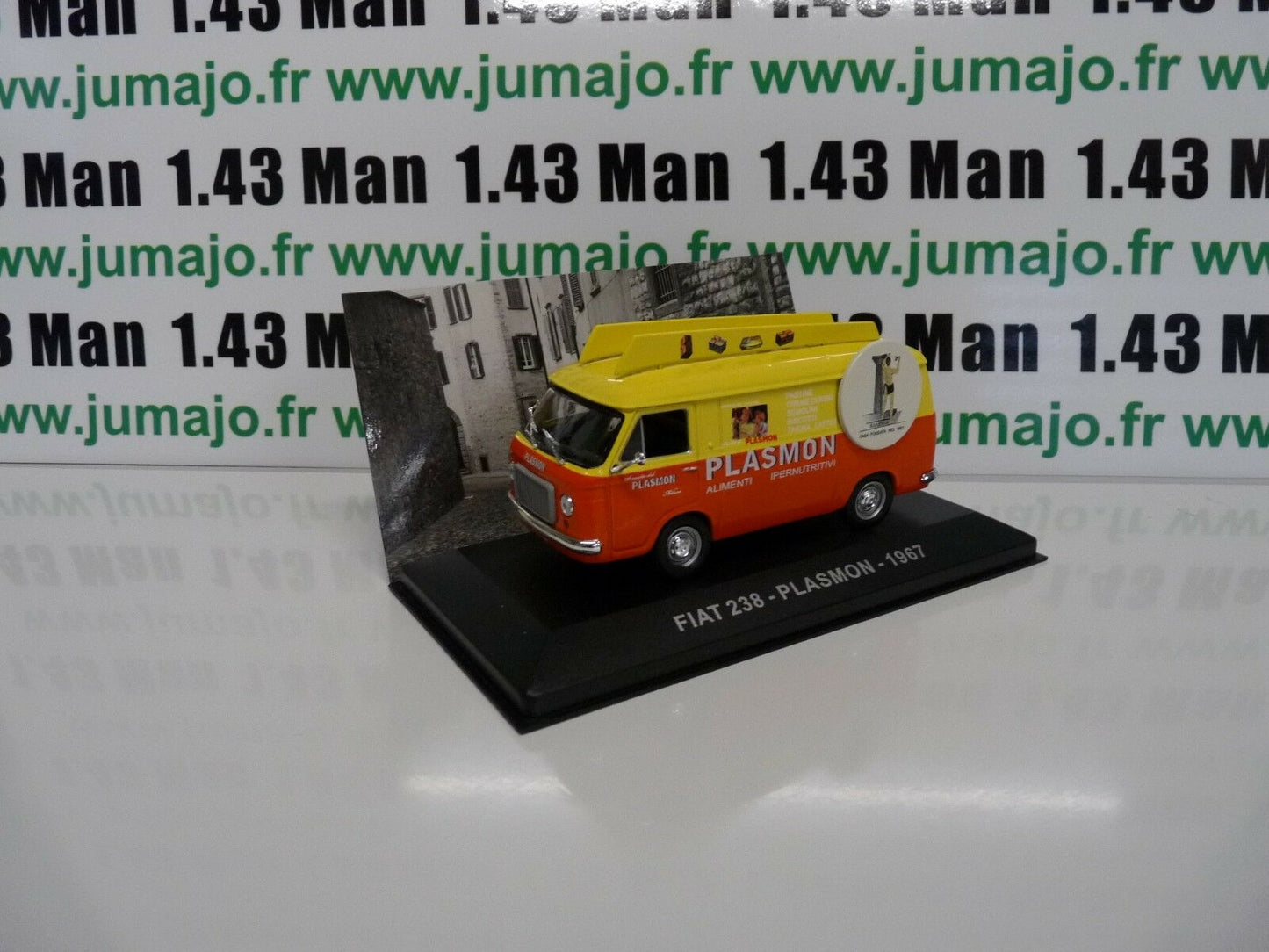 PIT25 1/43 IXO Véhicules d'époque ITALIE : FIAT 238 Plasmon 1967