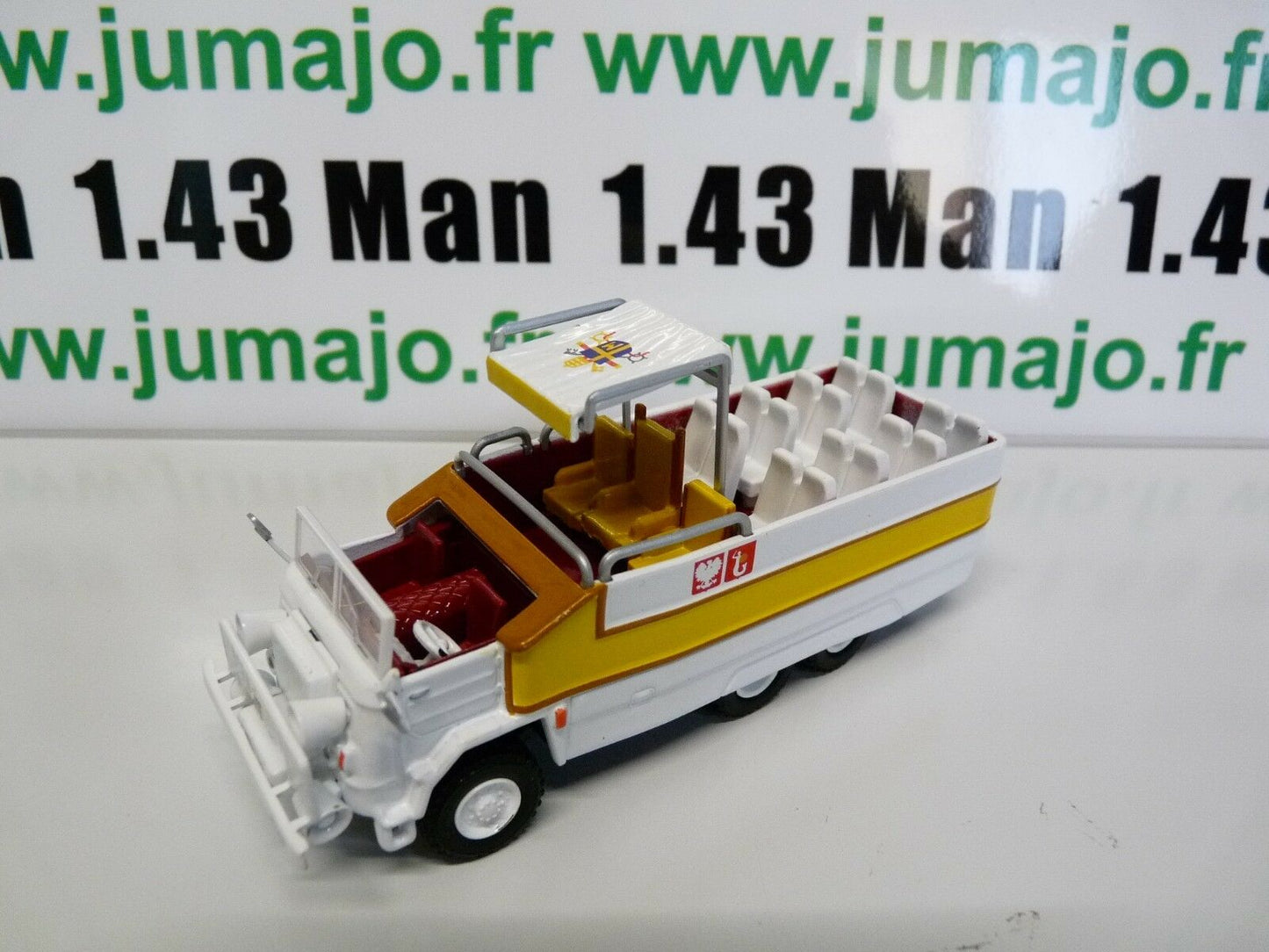PL190 1/72 IXO IST déagostini POLOGNE Papamobile J.P II Star 660
