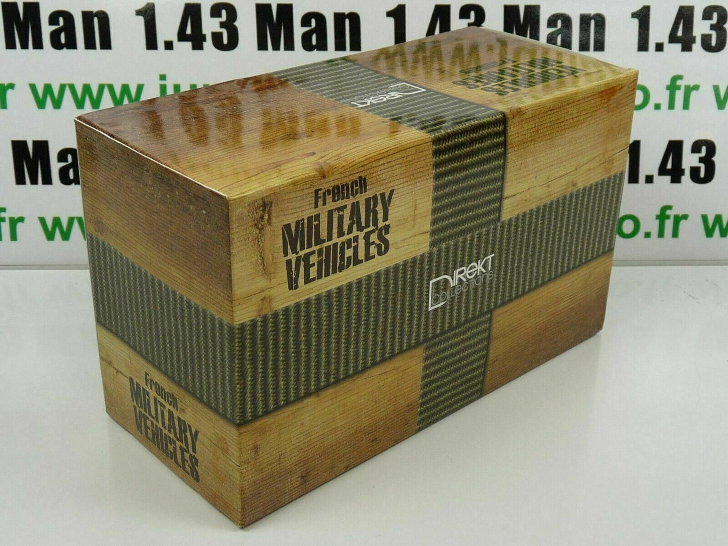 VMF1 militaires Français DIREKT IXO 1/43 Renault 1000 Kgs R2087 croix rouge