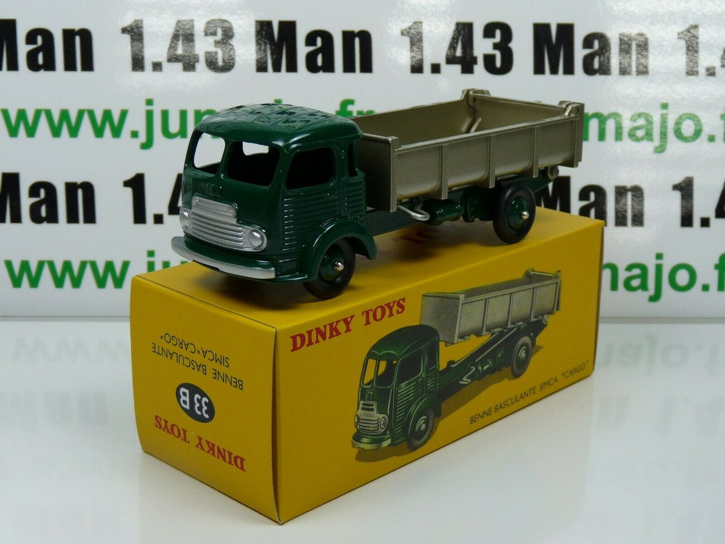 DT66 Voiture réédition DINKY TOYS Atlas : SIMCA Benne Basculante Cargo 33B
