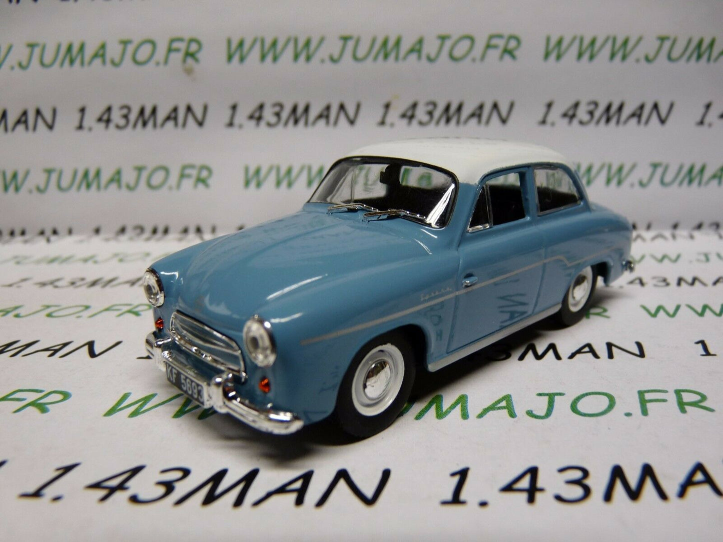 PL121 Voiture 1/43 IXO IST DeAgostini POLOGNE : SYRENA 102