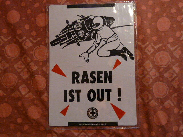PA59 PLAQUES PUBLICITAIRE Panneau routier tolée : Rasen is out
