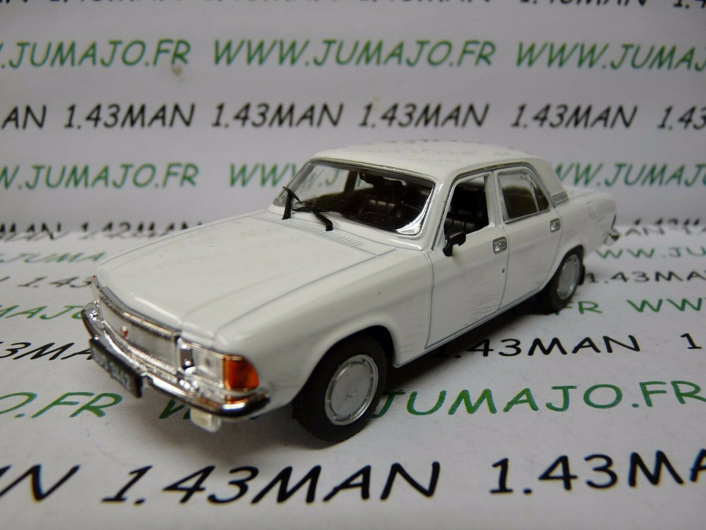PL148 VOITURE 1/43 IXO IST déagostini POLOGNE : VOLGA GAZ 3102