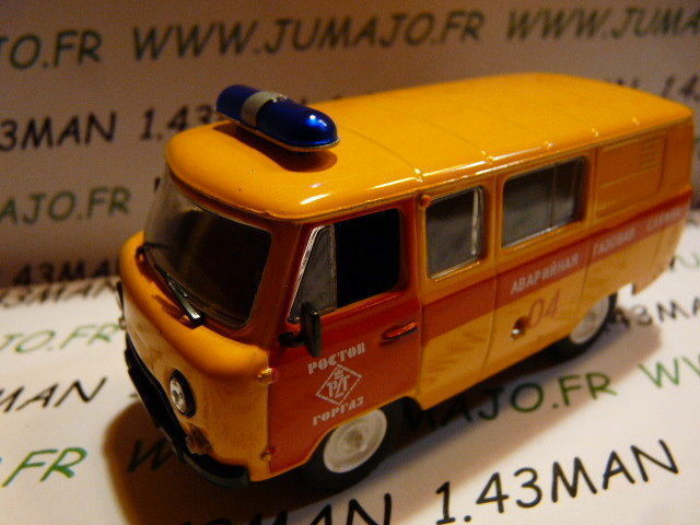 RUS44 Voiture 1/43 IXO déagostini série RUSSE Service : UAZ 3909 : Urgence Gaz