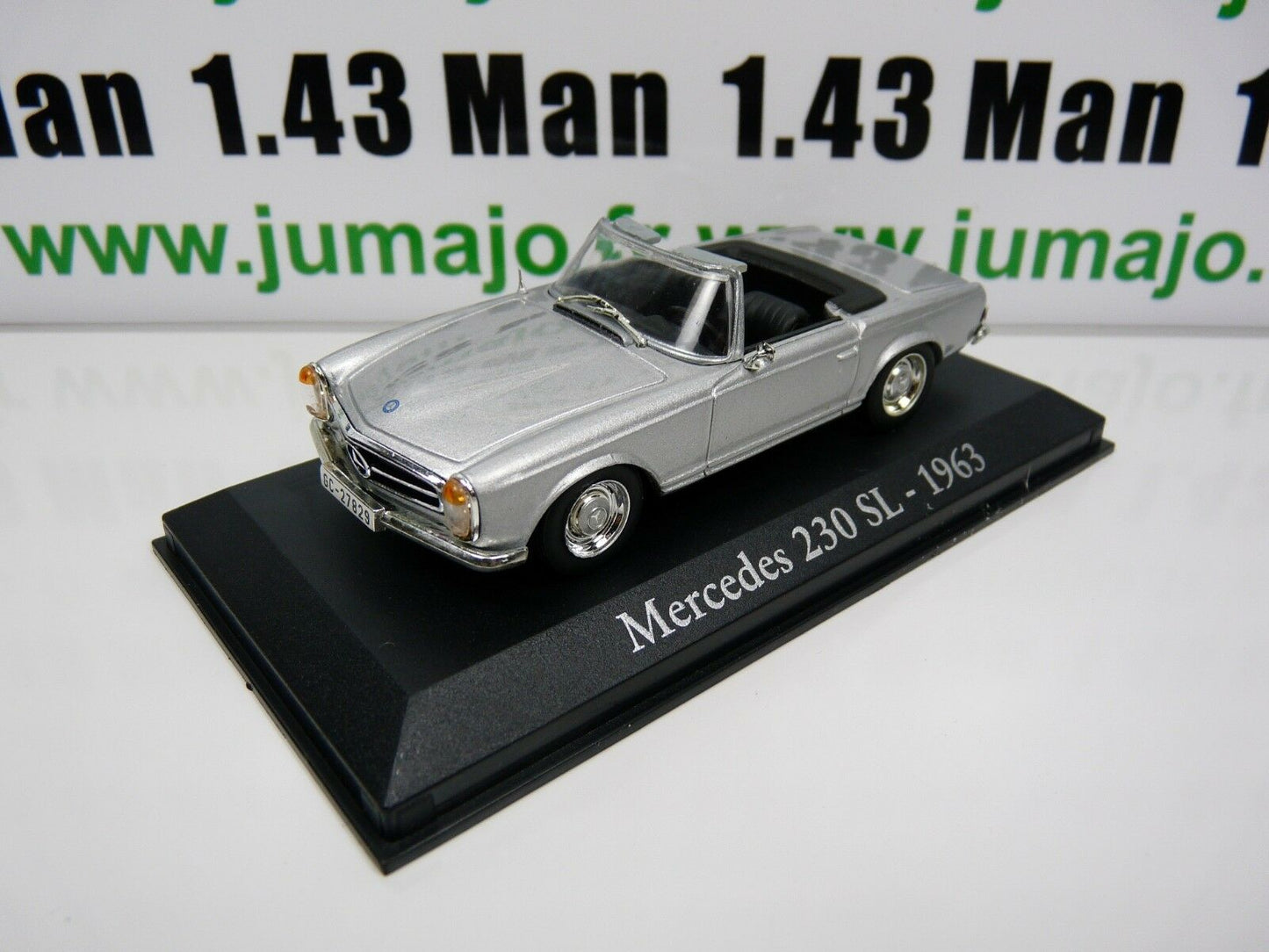 RBA4 voiture 1/43 RBA Italie IXO : MERCEDES 230 SL 1963 Pagode
