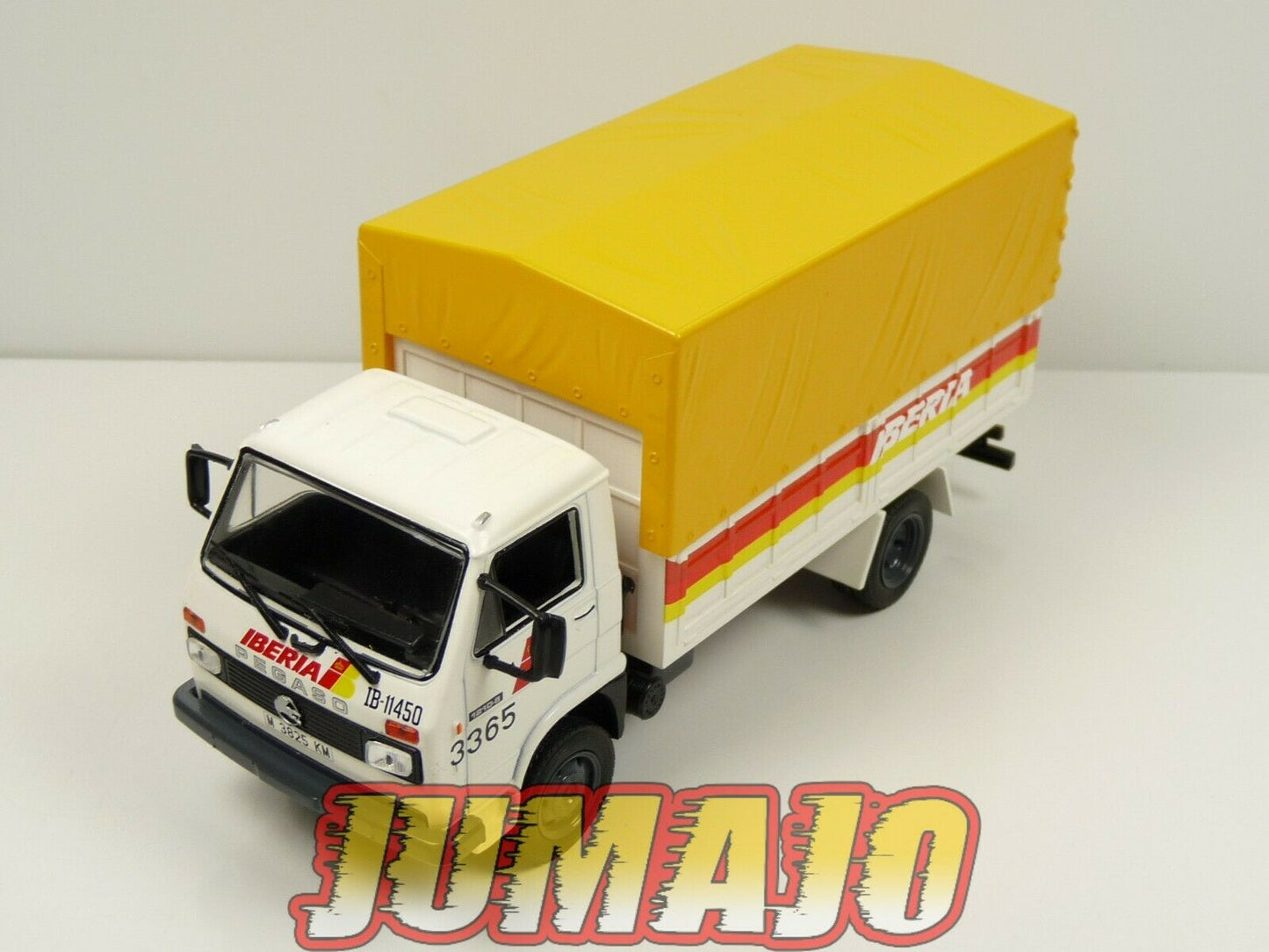 PEG23 CAMIONS PEGASO Salvat 1/43 : camion bâché Ekus 1210 avion Iberia (1986)