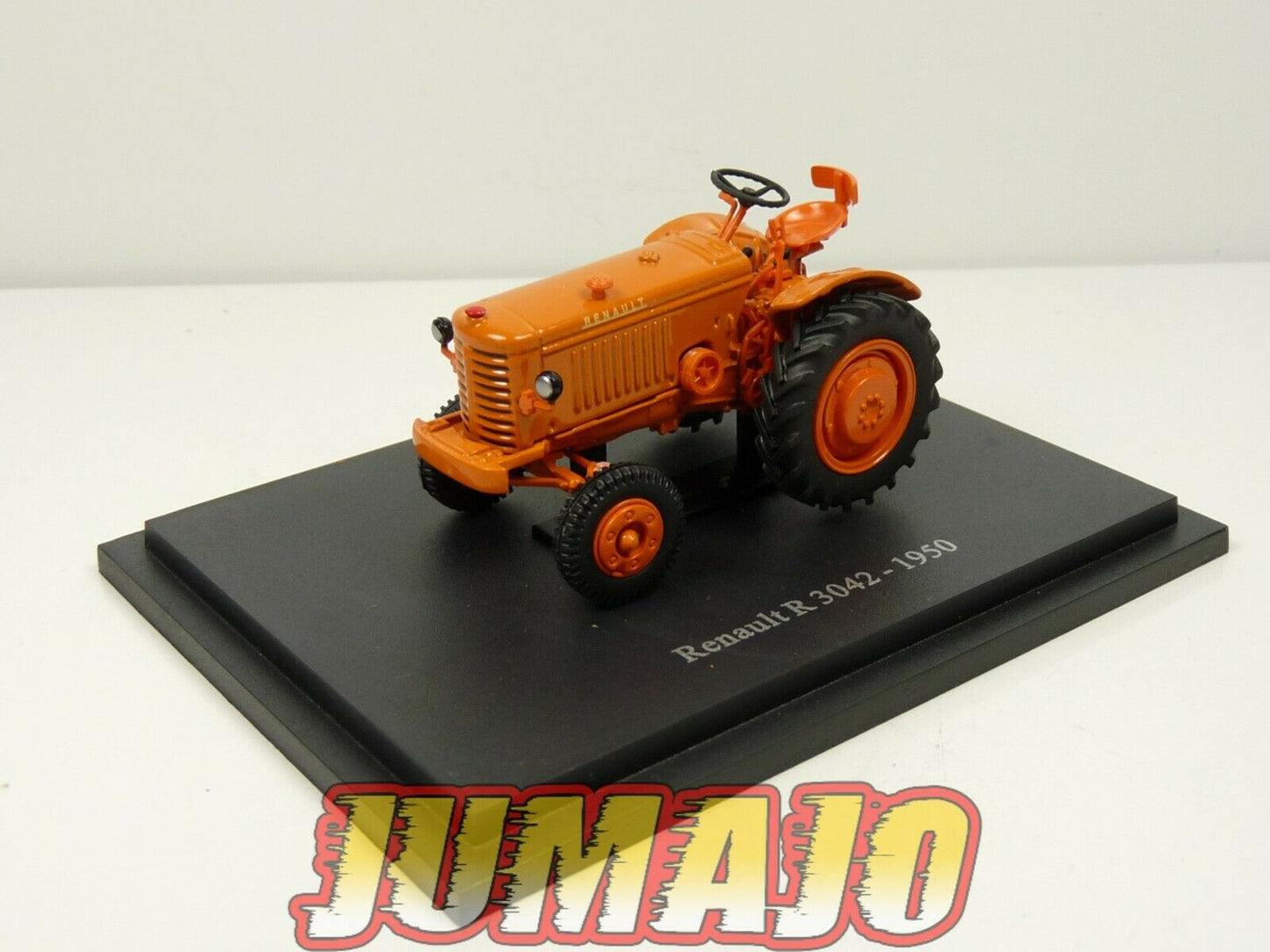 TR107 Tracteur 1/43 universal Hobbies : RENAULT R 3042 1950
