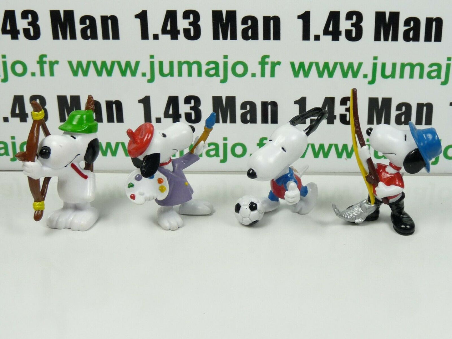 FIG1 lot 4 figurines PVC Schleich BD années 80 : SNOOPY peintre foot archer pêcheur