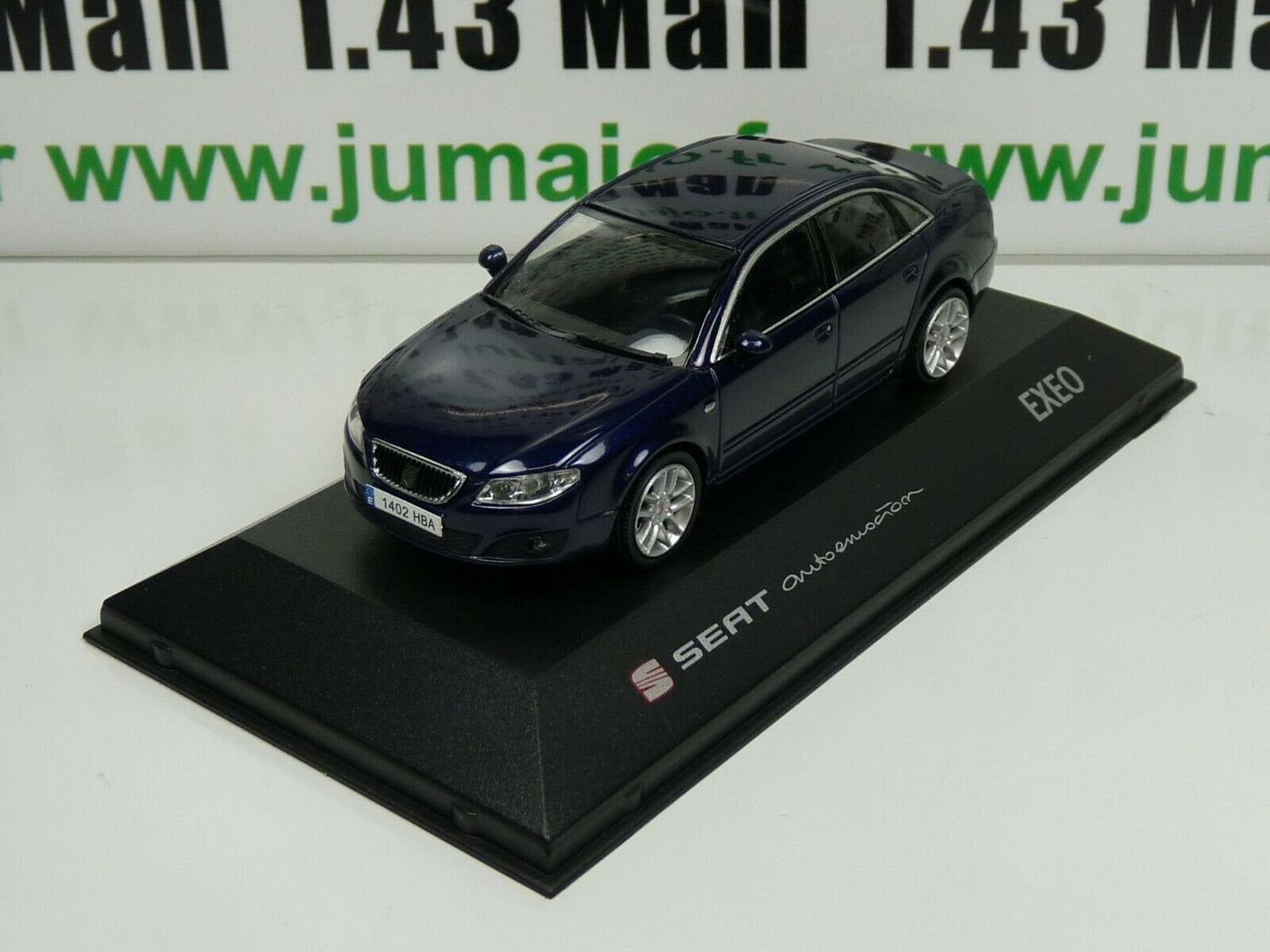 SEA4 : SEAT dealer models : Fischer EXEO sedan : Ada Blue