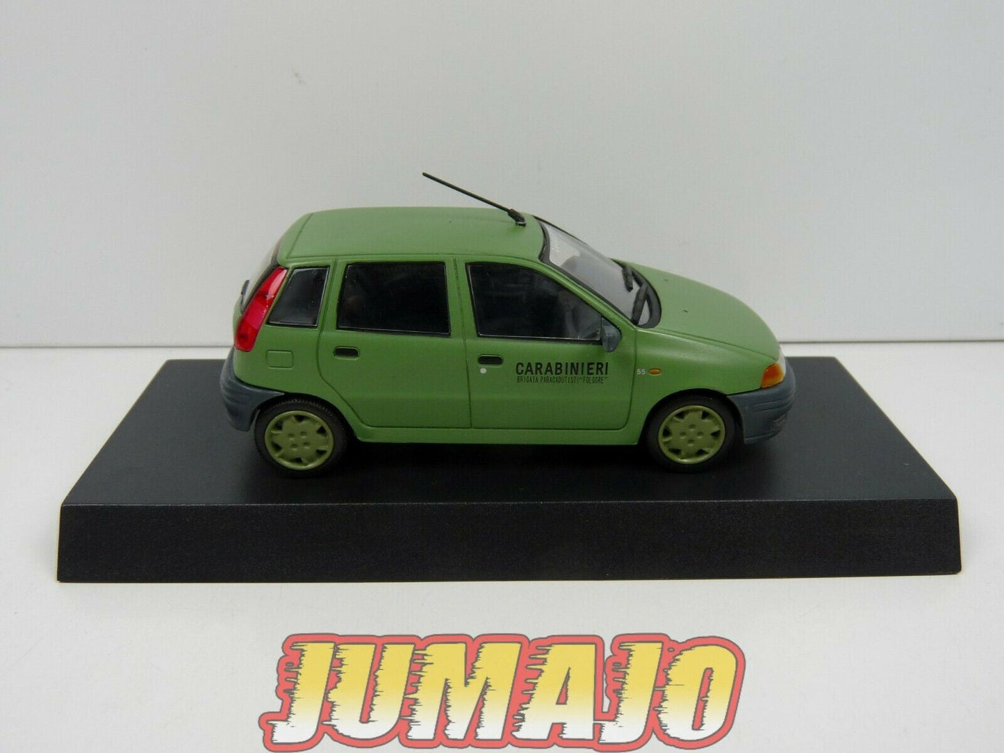 CR41 voiture 1/43 DeAGOSTINI CARABINIERI : FIAT PUNTO 1997