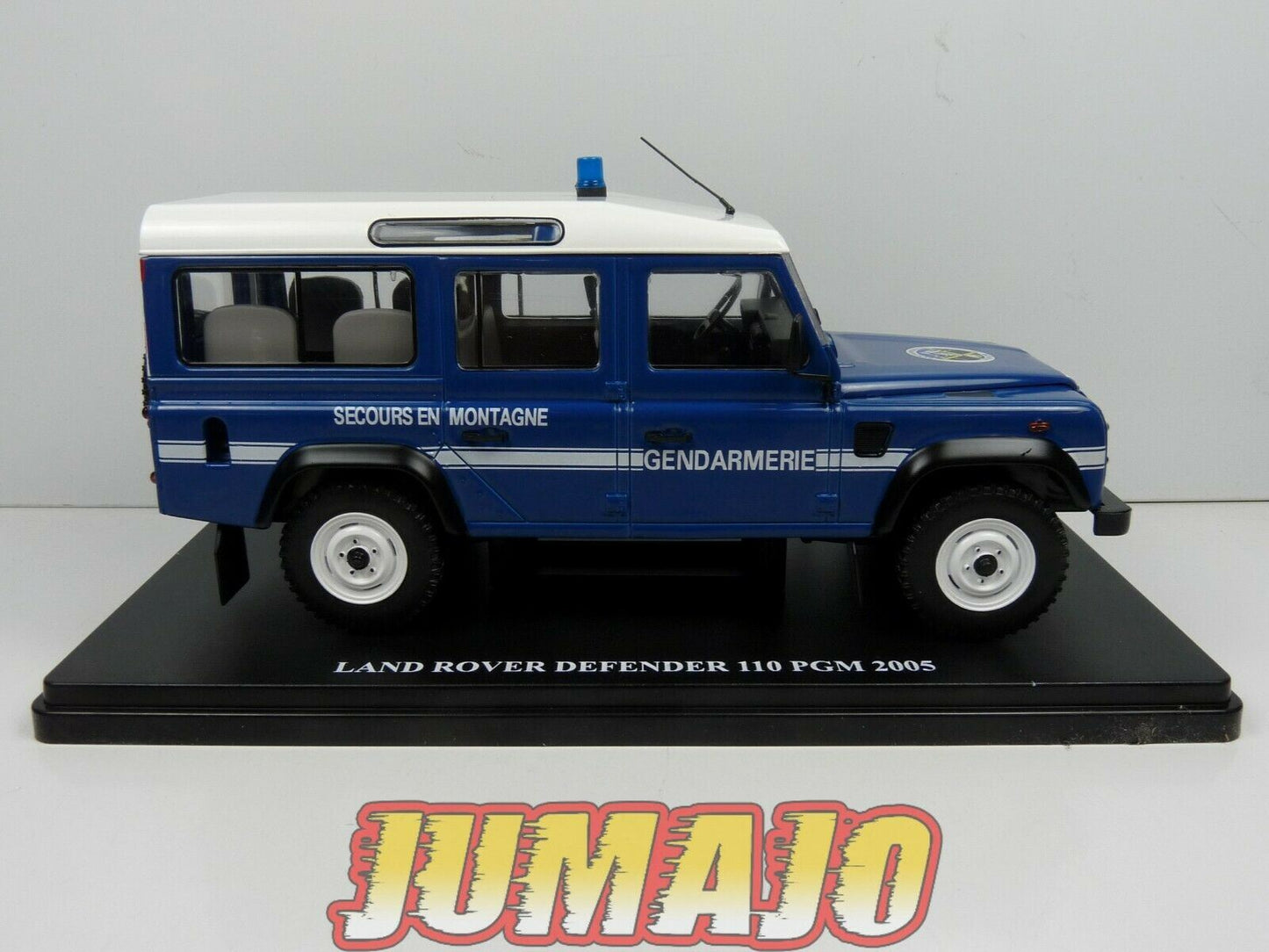 TES7 Voiture 1/24 Hachette Test GENDARMERIE LAND ROVER Defender 110 PGM 2005