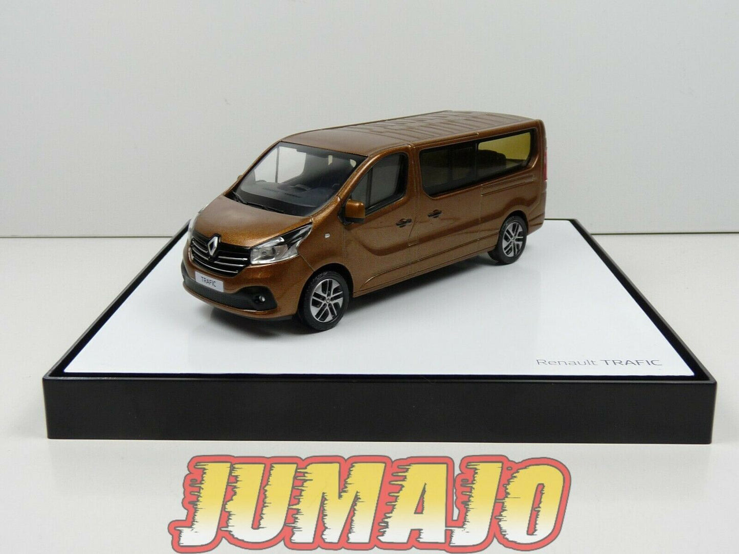 REN11 Voiture 1/43 NOREV Dealer Pack : RENAULT Trafic III Combi Grand 2018
