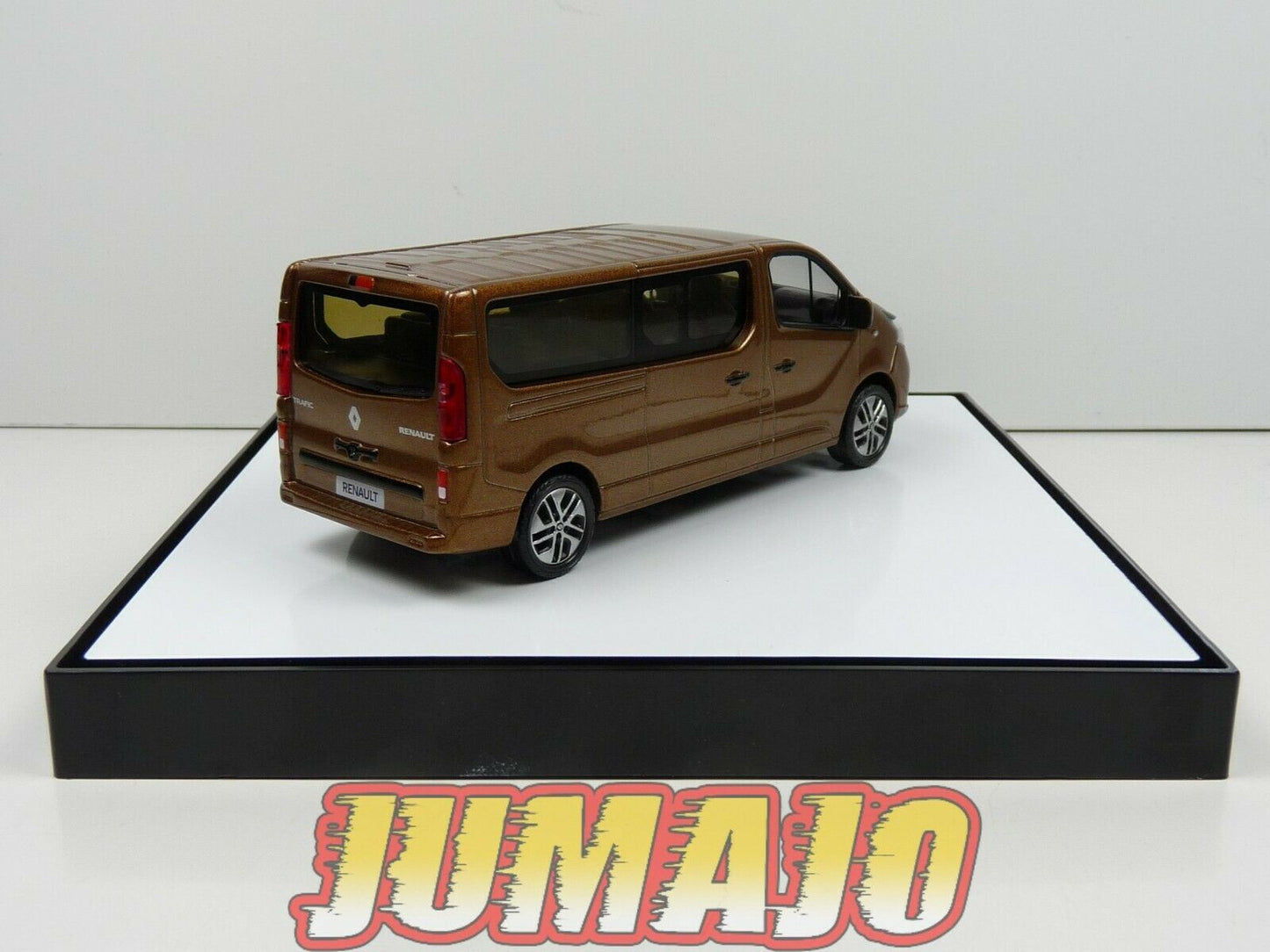 REN11 Voiture 1/43 NOREV Dealer Pack : RENAULT Trafic III Combi Grand 2018