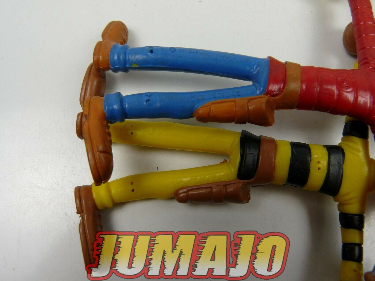 FIG10d lot 2 figurines PVC comics spain bendable LUCKY LUKE 12cm Dalton rouge
