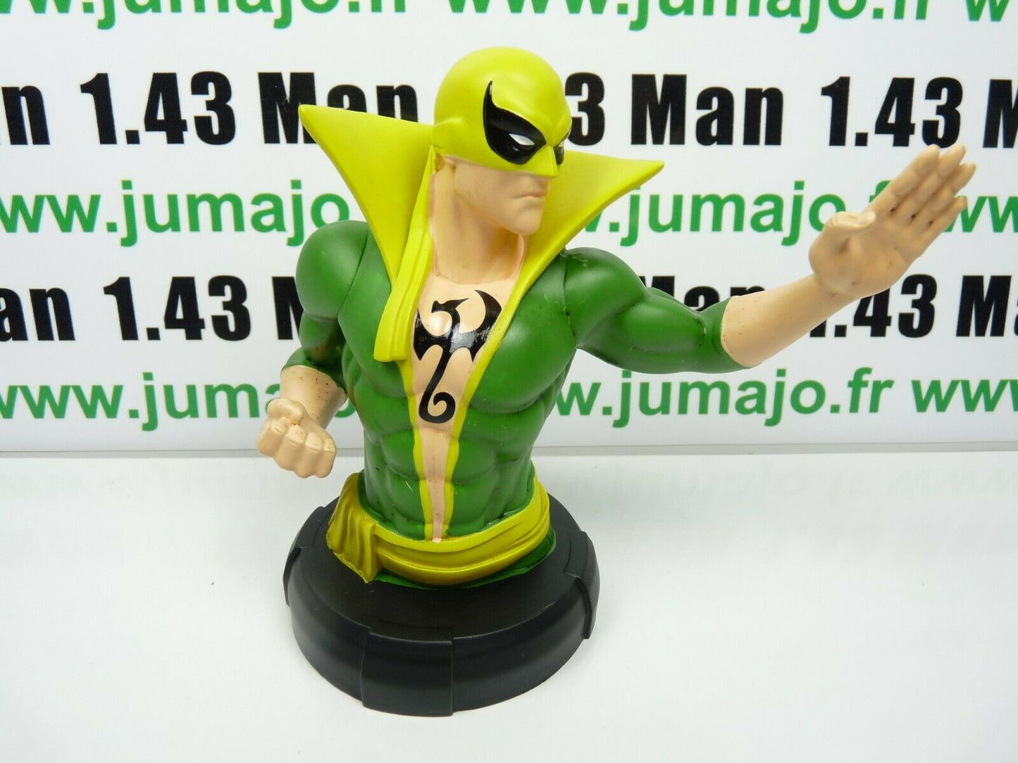 MAR24 Figurine MARVEL BUSTE en résine 9 à 14 cm : Iron Fist
